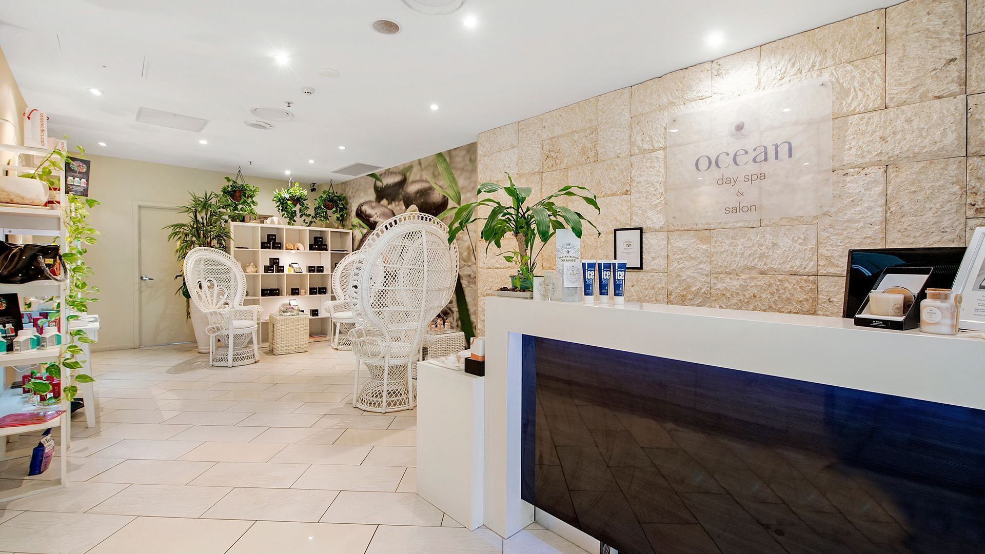 Mantra on View - In the Heart of Surfers Paradise