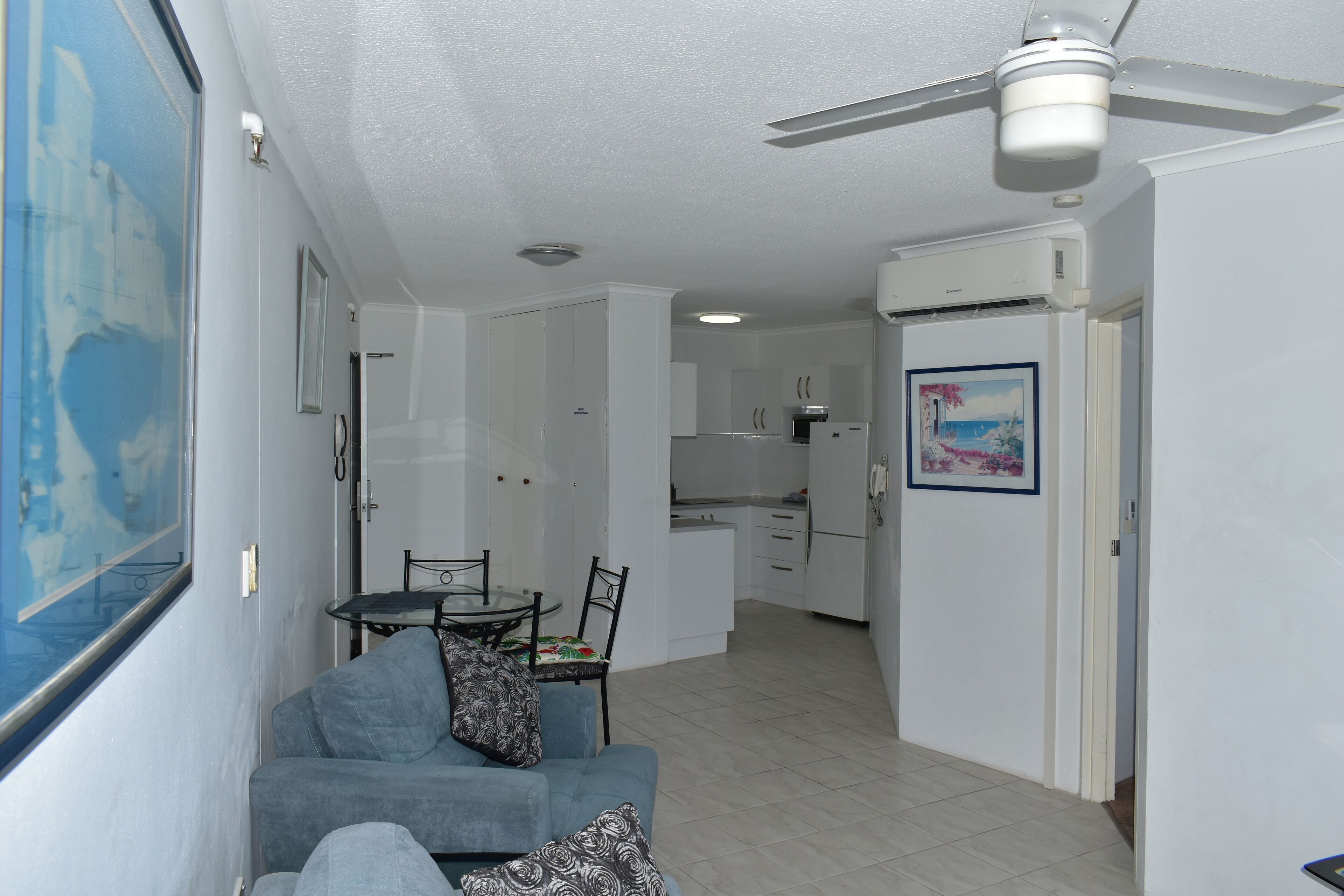 Spectacular Central Surfers Beach Views From Appartment