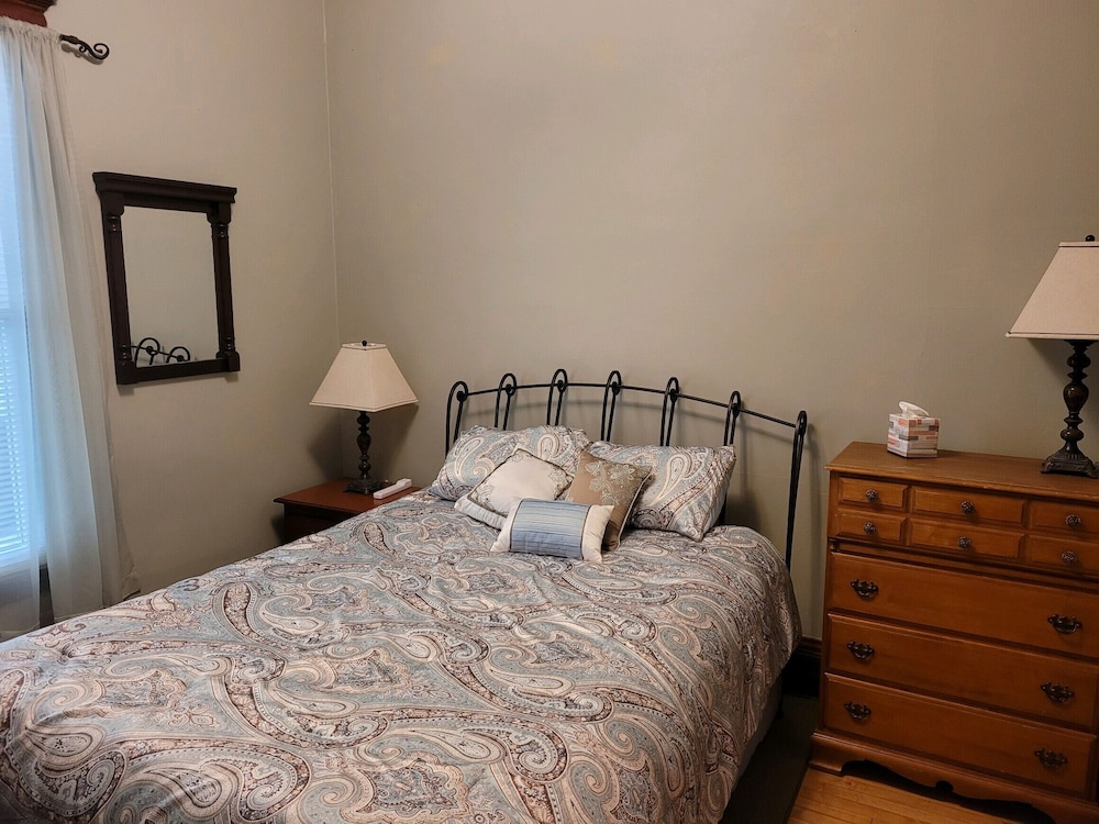 Enjoy this amazing backyard as you eat, pray and fall in love with NE