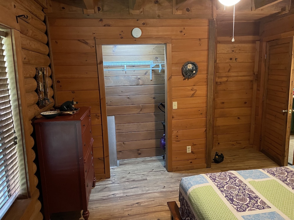 Bear Necessities is near East Port Marina on Dale Hollow Lake Tennessee