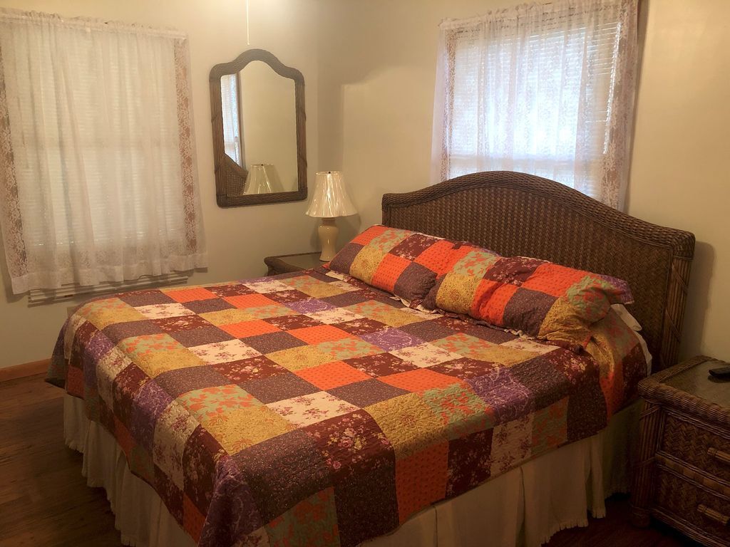 Old Timer Only A Few Steps From East Port Marina And Dale Hollow Lake Tennessee 2021 Room Prices Deals Reviews Expedia Com