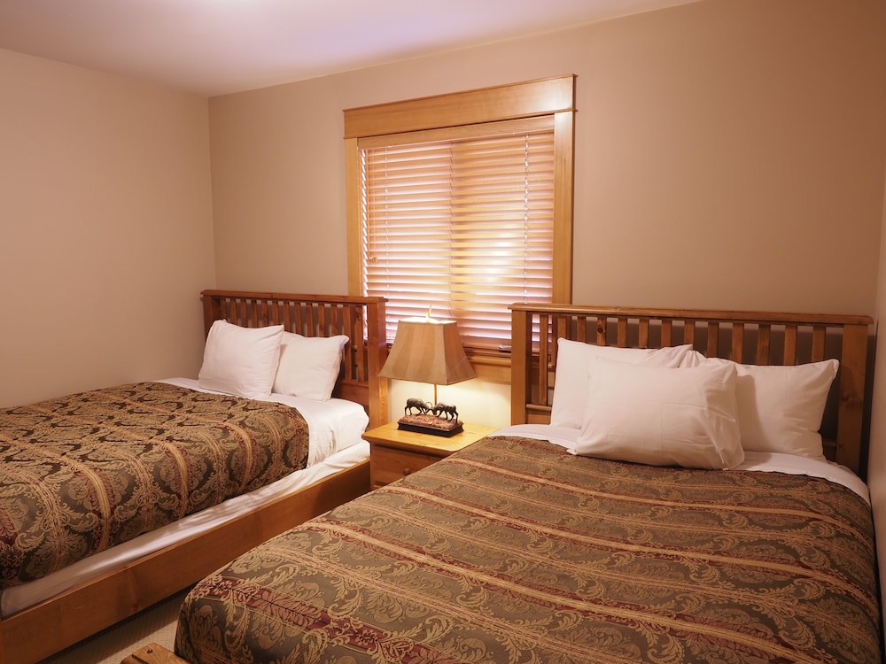 4 BD/3BA Redstone Chalets E Rossland Vrbo