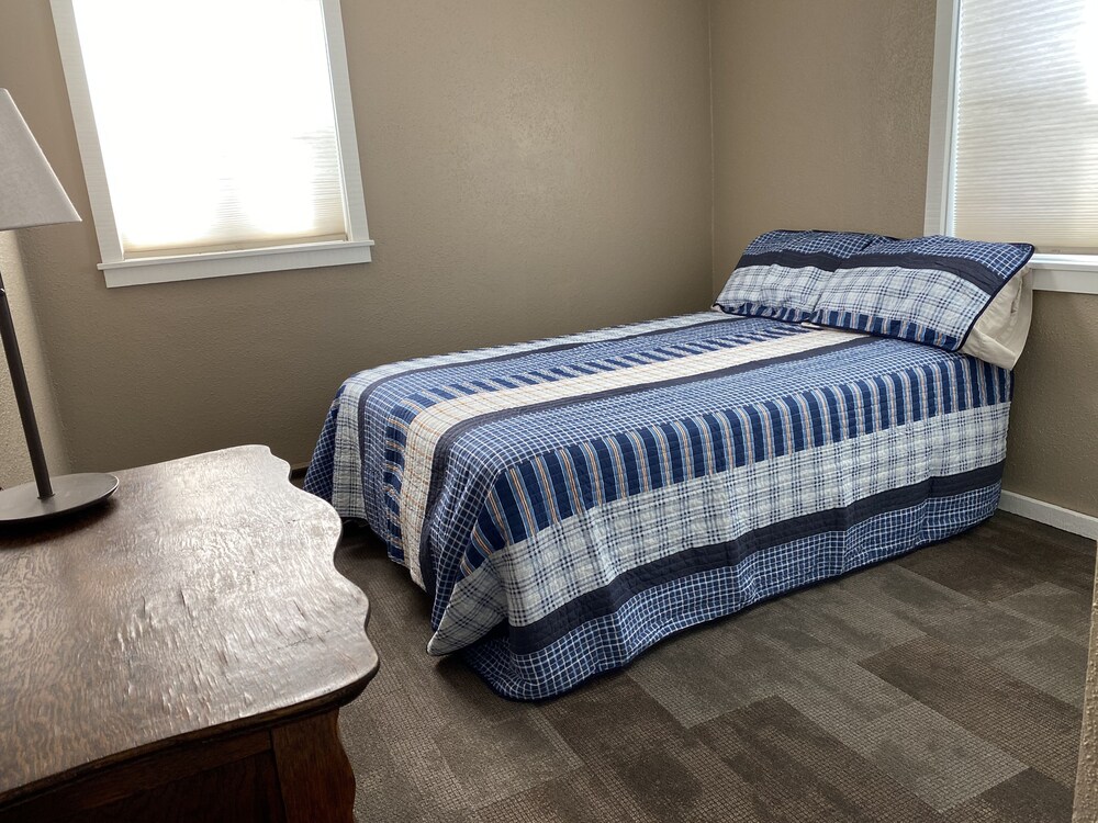 Lake Poinsett Cozy Cabin Hamlin County Vrbo