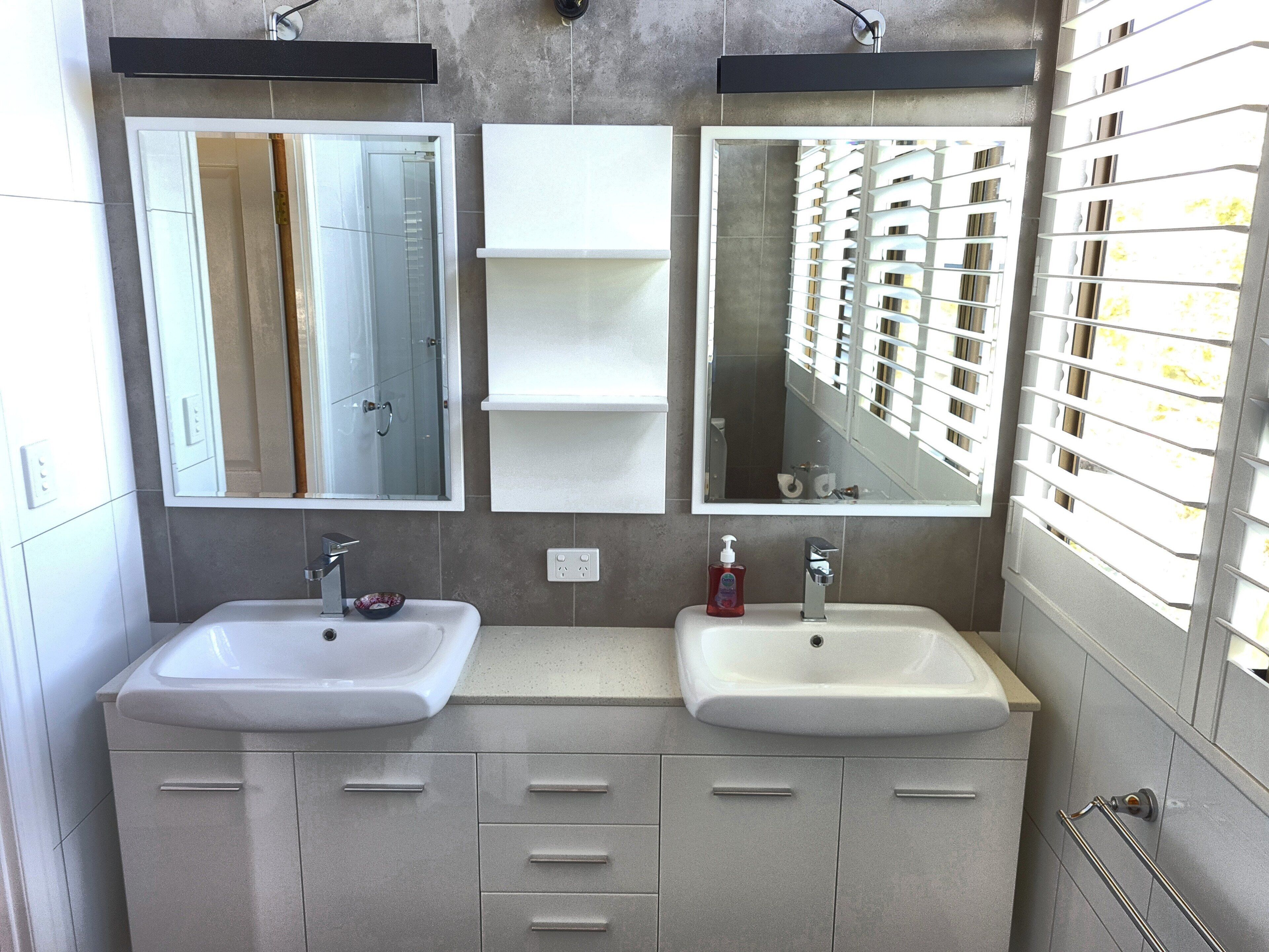 Large and Modern Style Chalet Perfect for Small Groups and Gatherings