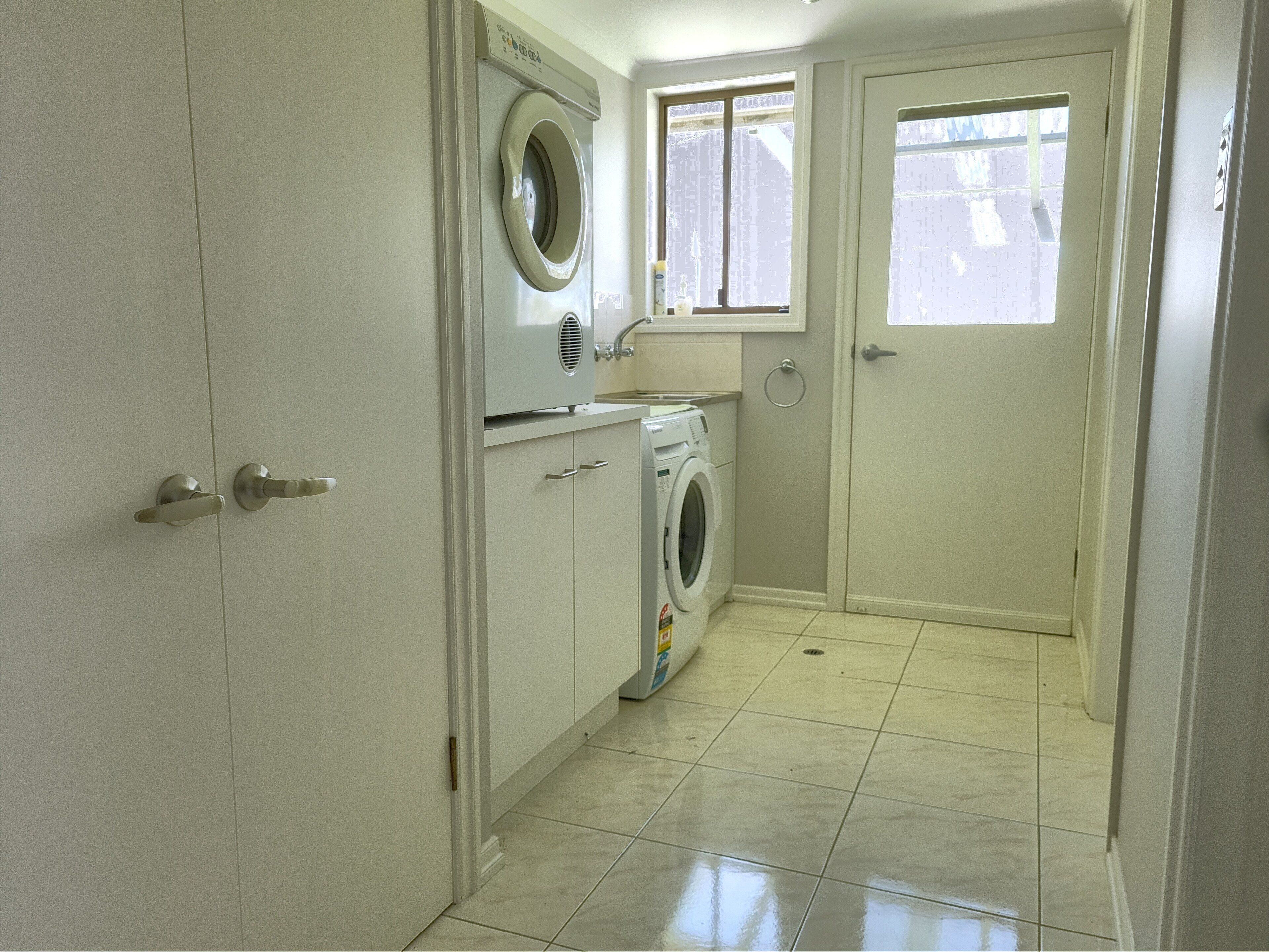 Large and Modern Style Chalet Perfect for Small Groups and Gatherings