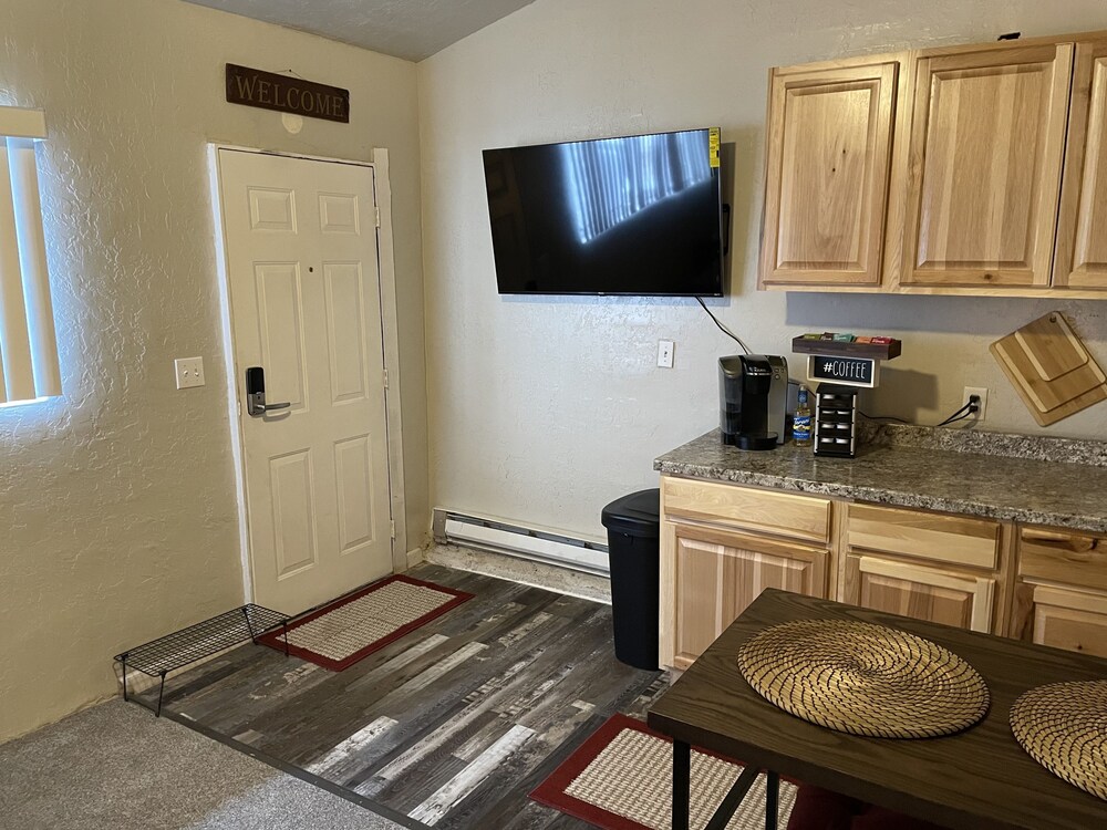 Charming 1B/1B★RV Parking ★3 Miles to Twin Falls