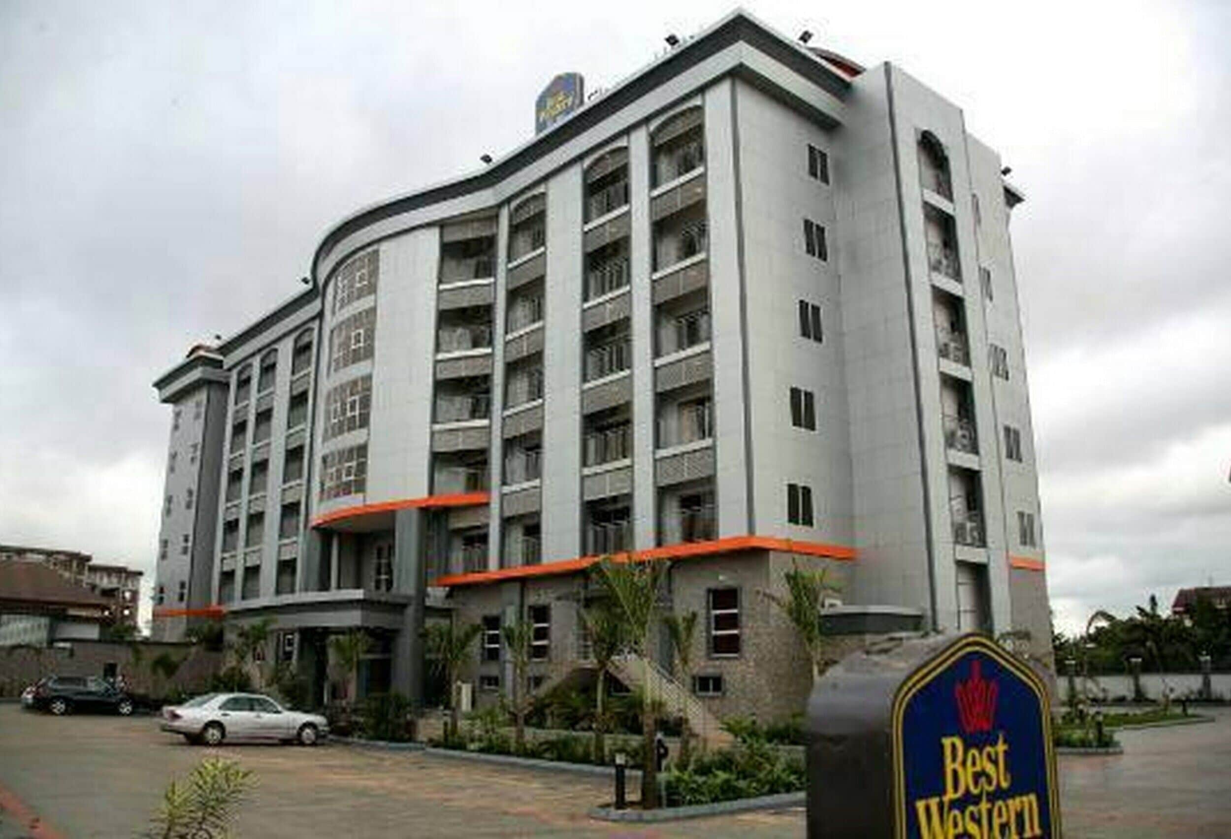 Best Western Plus Elomaz - Executive Deluxe in Asaba, Nigeria
