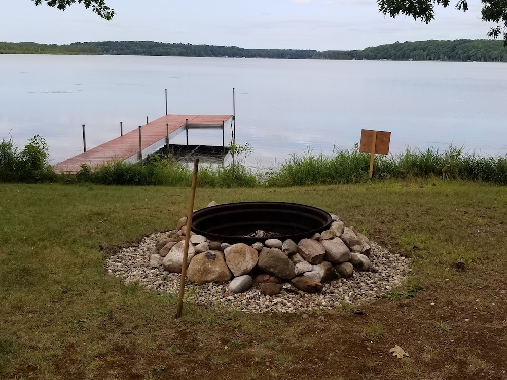 Small cabin on Musky Bay, Lac Court Oreilles 14 miles south of Hayward
