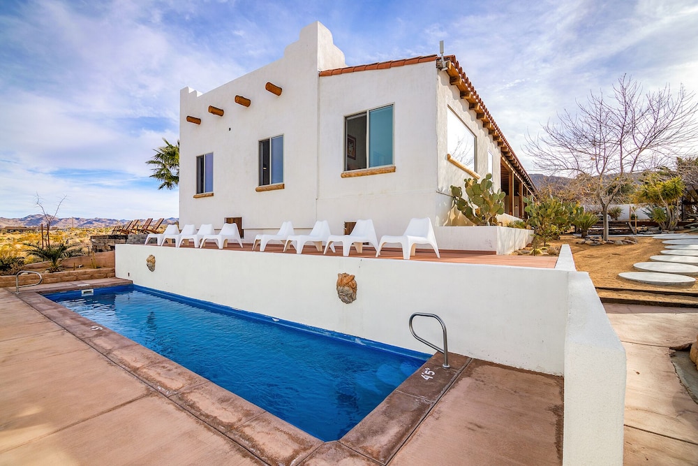 🌵House of the Rising Sun - Enjoy the most SPECTACULAR house w/ Pool, Hot Tub & Dark Skies🌵