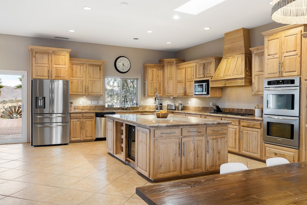 🌵House of the Rising Sun - Enjoy the most SPECTACULAR house w/ Pool, Hot Tub & Dark Skies🌵