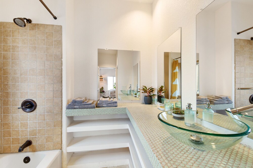 🌵House of the Rising Sun - Enjoy the most SPECTACULAR house w/ Pool, Hot Tub & Dark Skies🌵