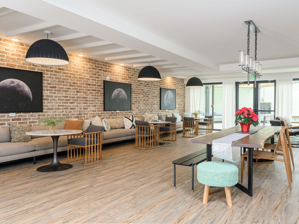 Luxury Boutique Condo in the ❤ of Downtown Asheville