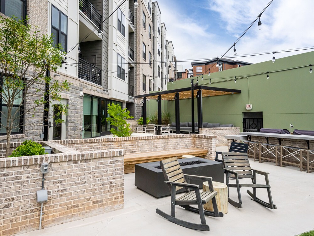 Luxury Boutique Condo in the ❤ of Downtown Asheville