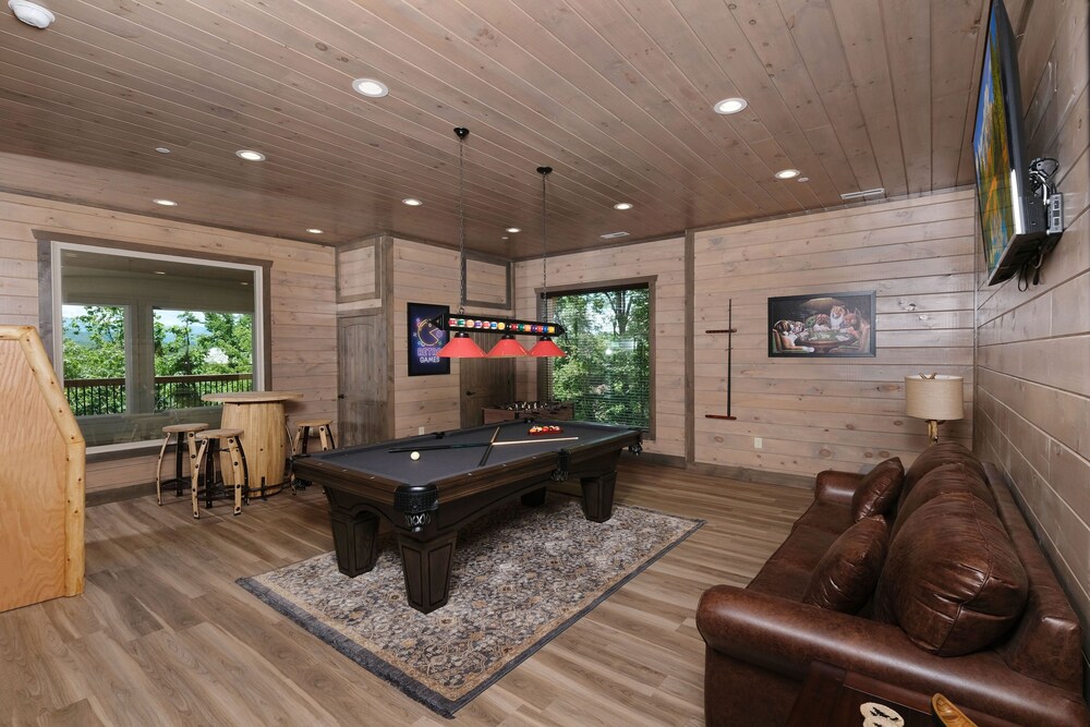 Hibernation Hideaway | NEWLY built cabin, complete with a private pool & chic interior!