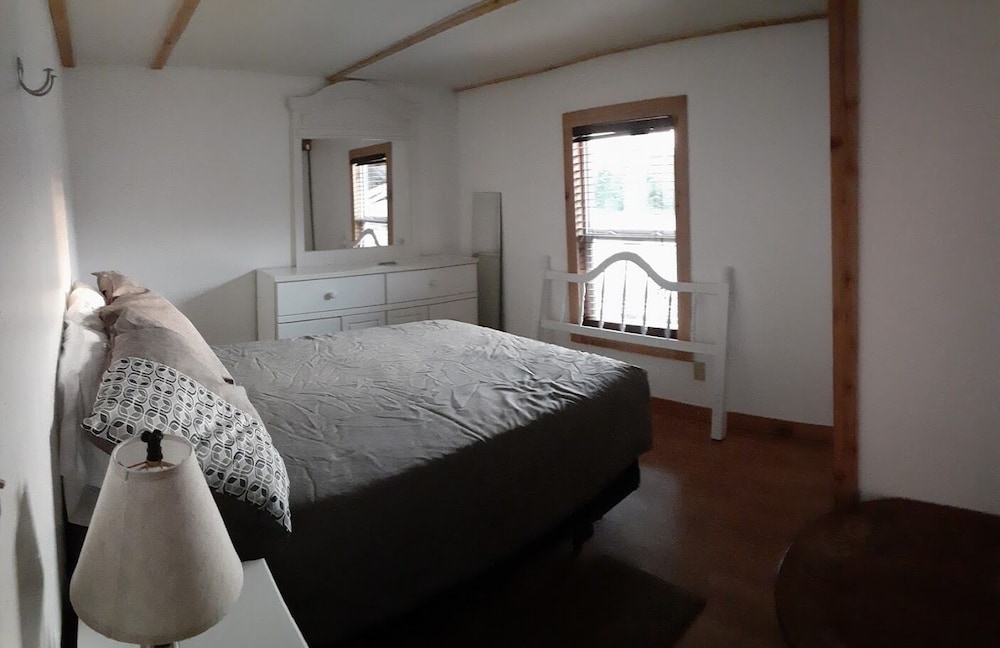 INTERCOASTAL WATERFRONT 3 BEDROOM WITH DOCK AND LAUNCH Oak Hill Vrbo