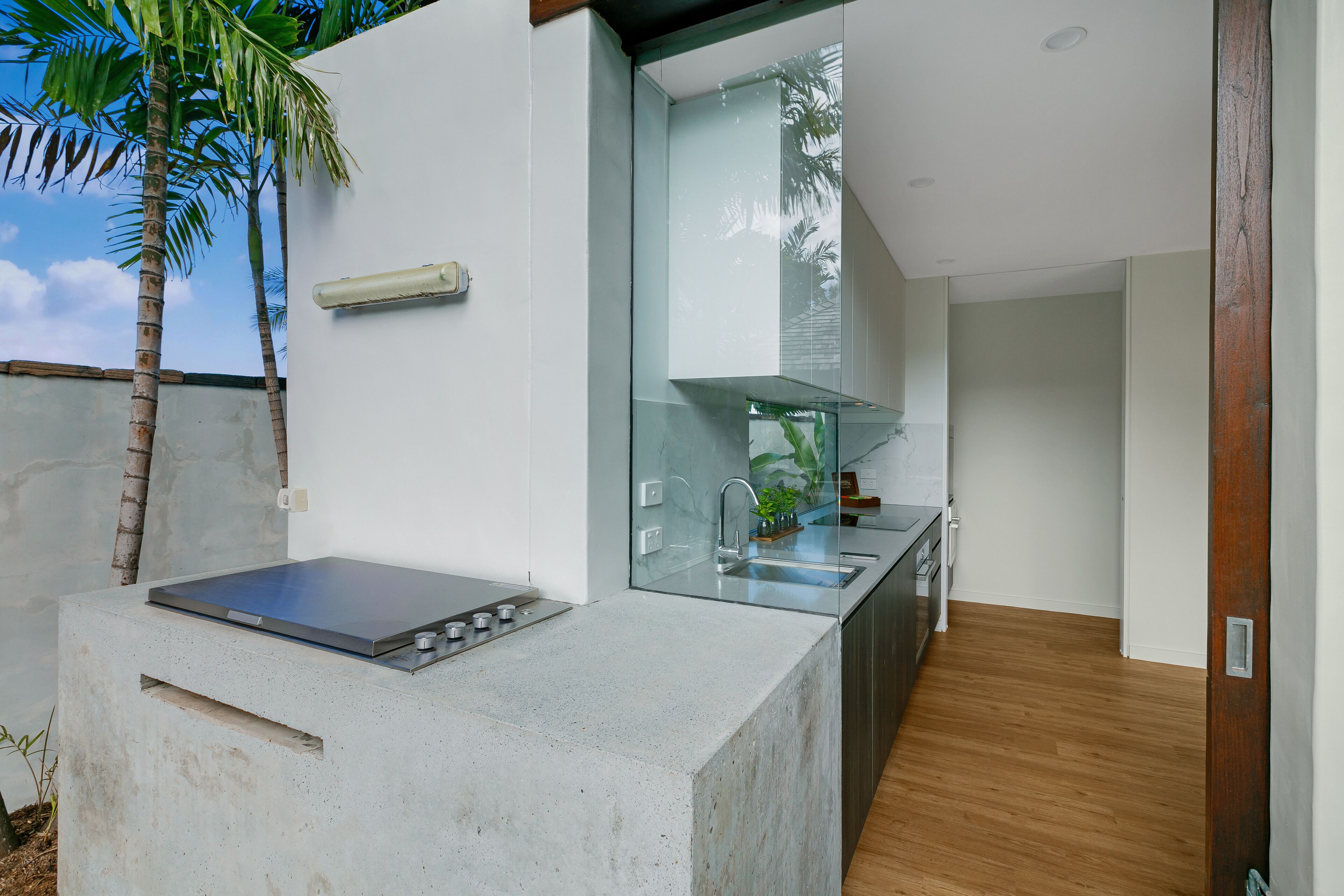 ESPRIT 2 LUXURY RETREAT