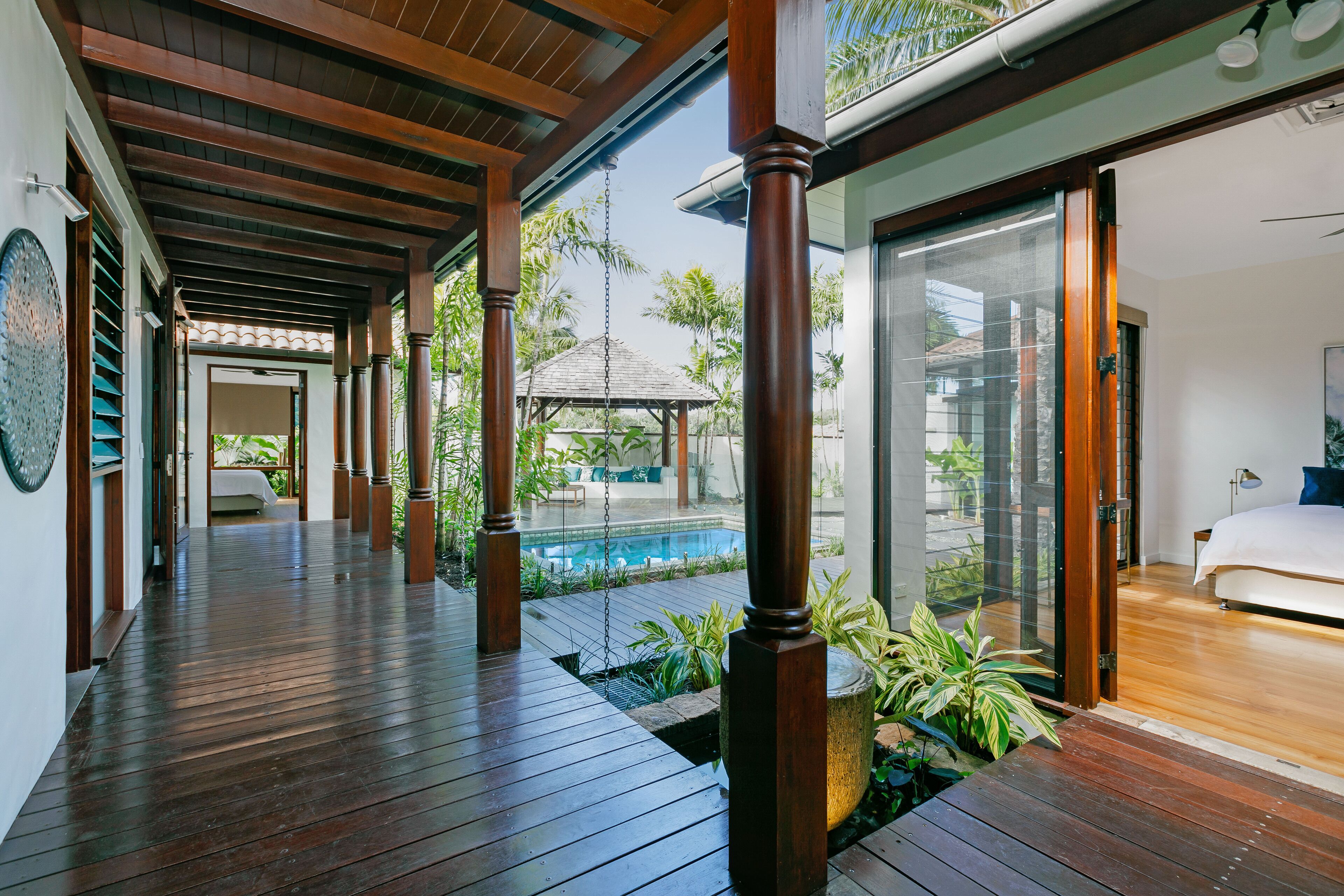 ESPRIT 2 LUXURY RETREAT