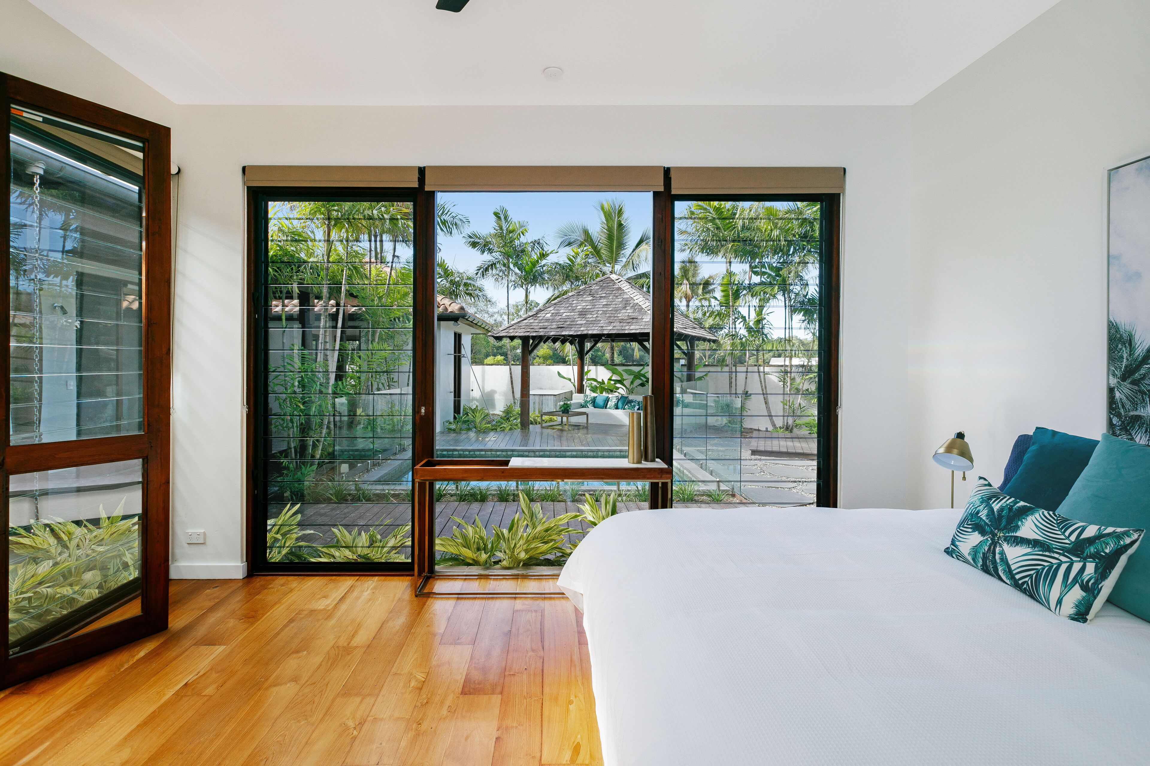 ESPRIT 2 LUXURY RETREAT