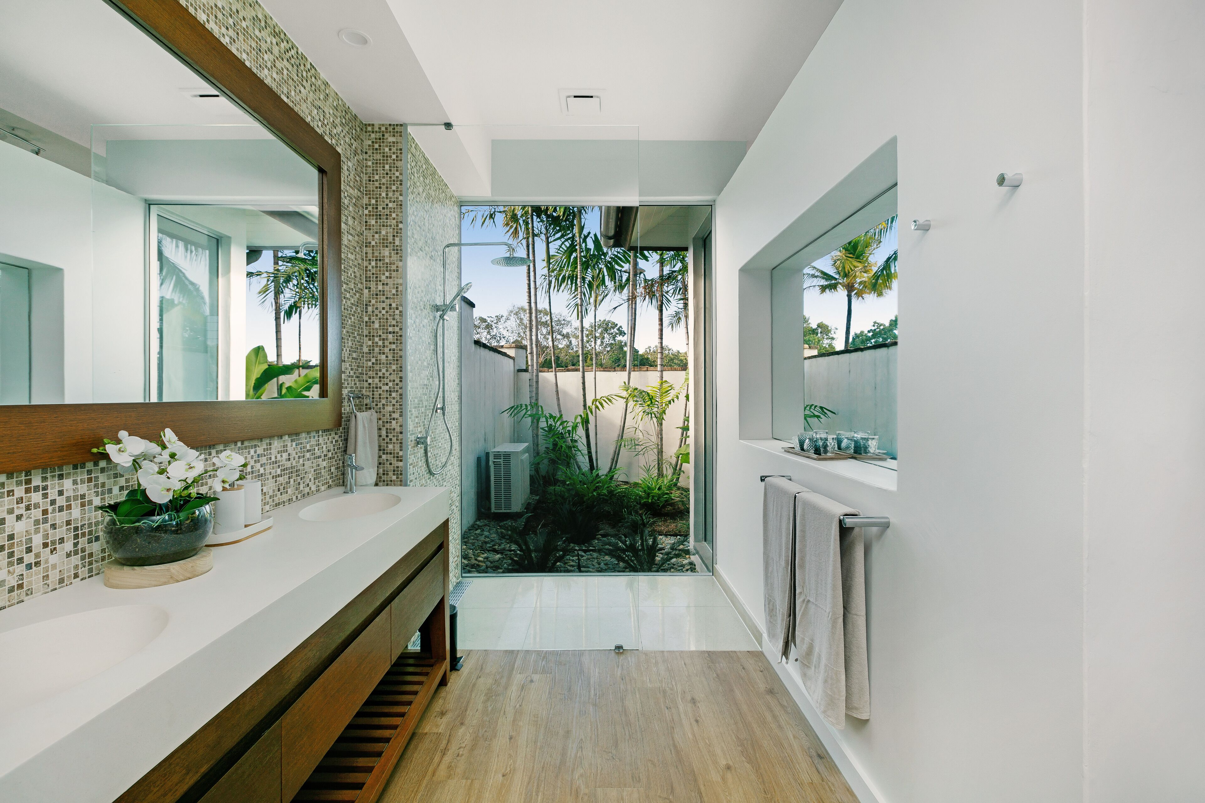 ESPRIT 2 LUXURY RETREAT