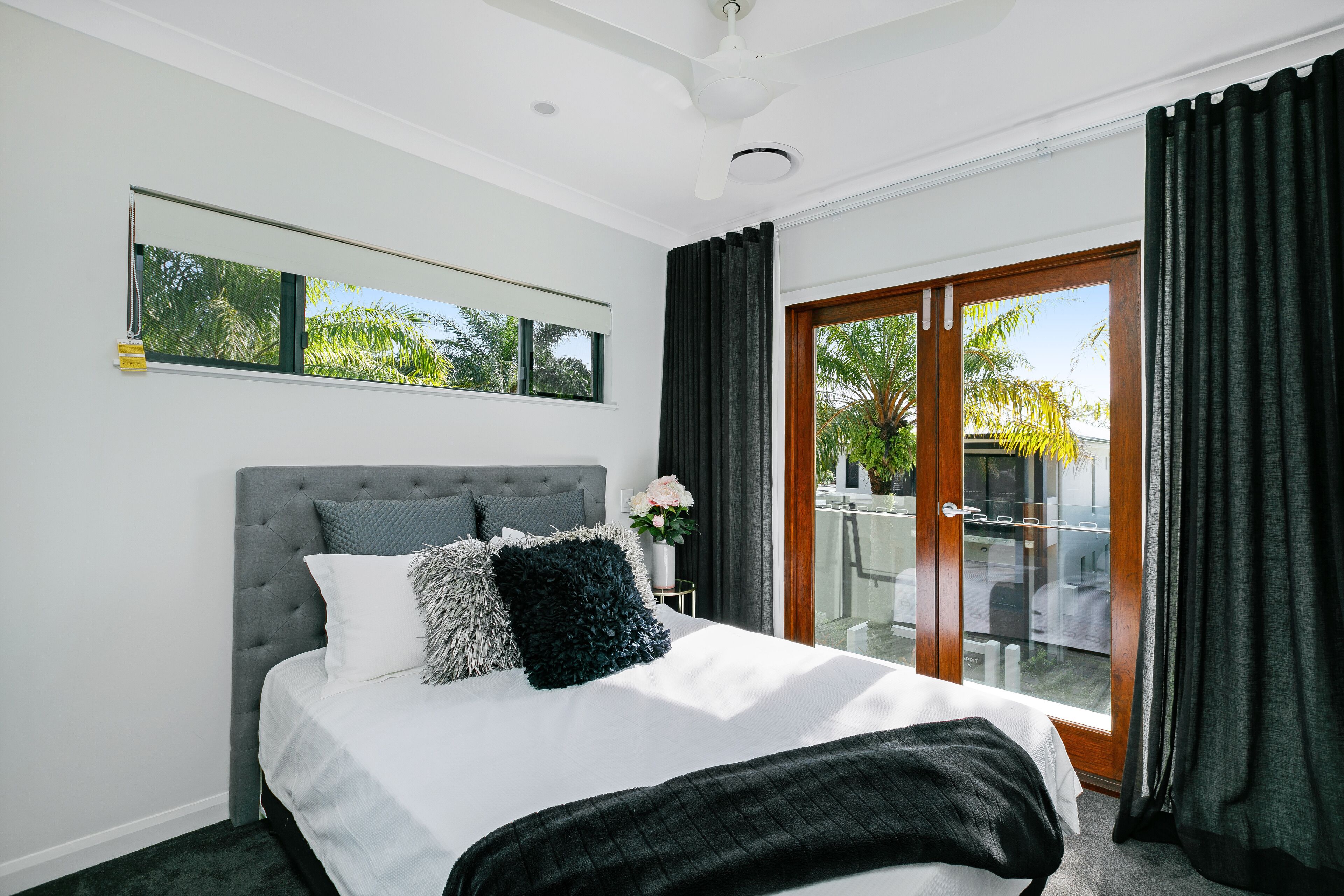 ESPRIT 11 LUXURY RETREAT