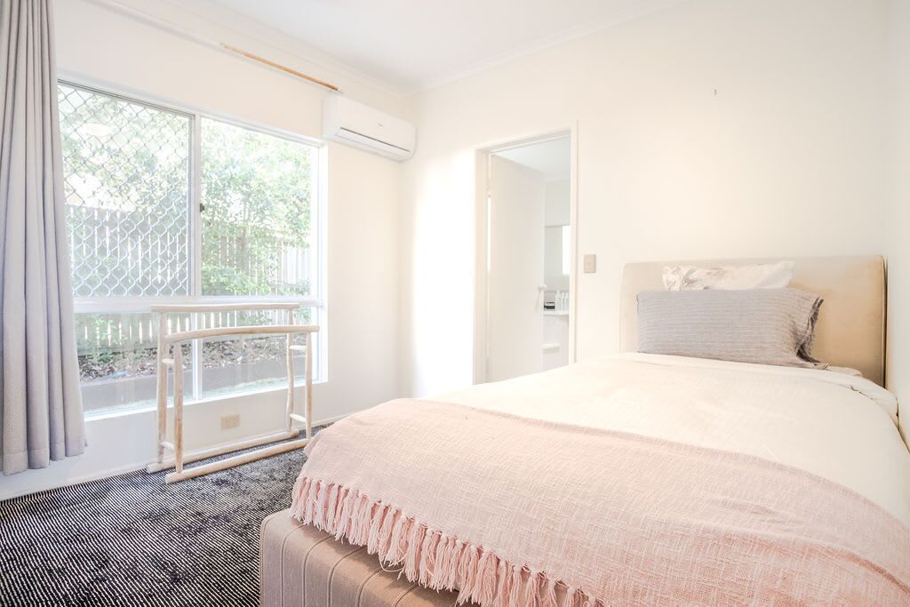 ? Buddina Beach House Water Views? Enjoy the Beach, Pool or Bring the Boat ?