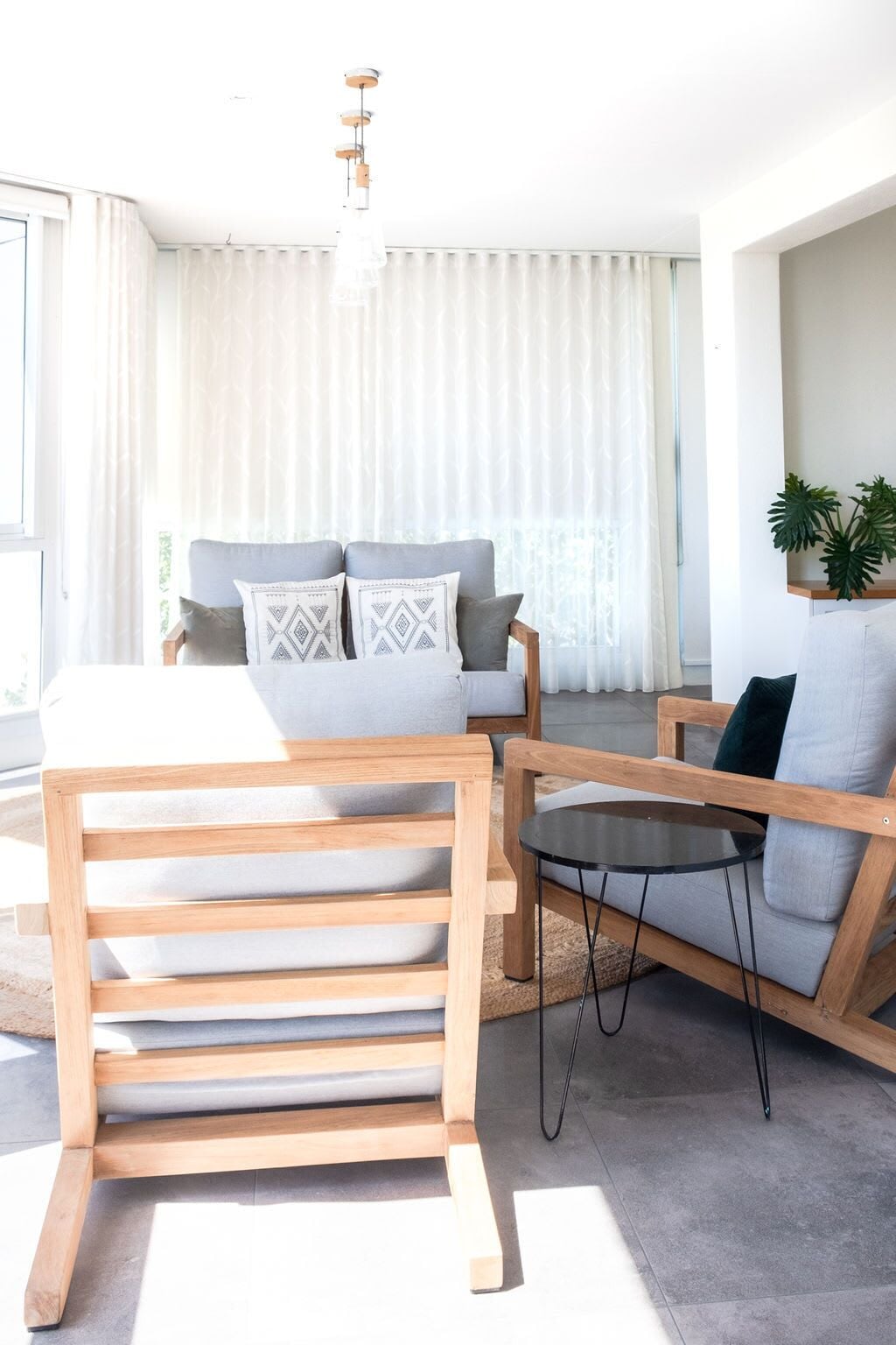 ? Buddina Beach House Water Views? Enjoy the Beach, Pool or Bring the Boat ?