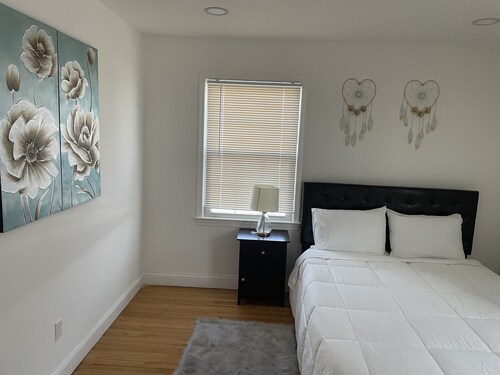 $59 Hotels near Splash Down Water Park in Manassas | Orbitz