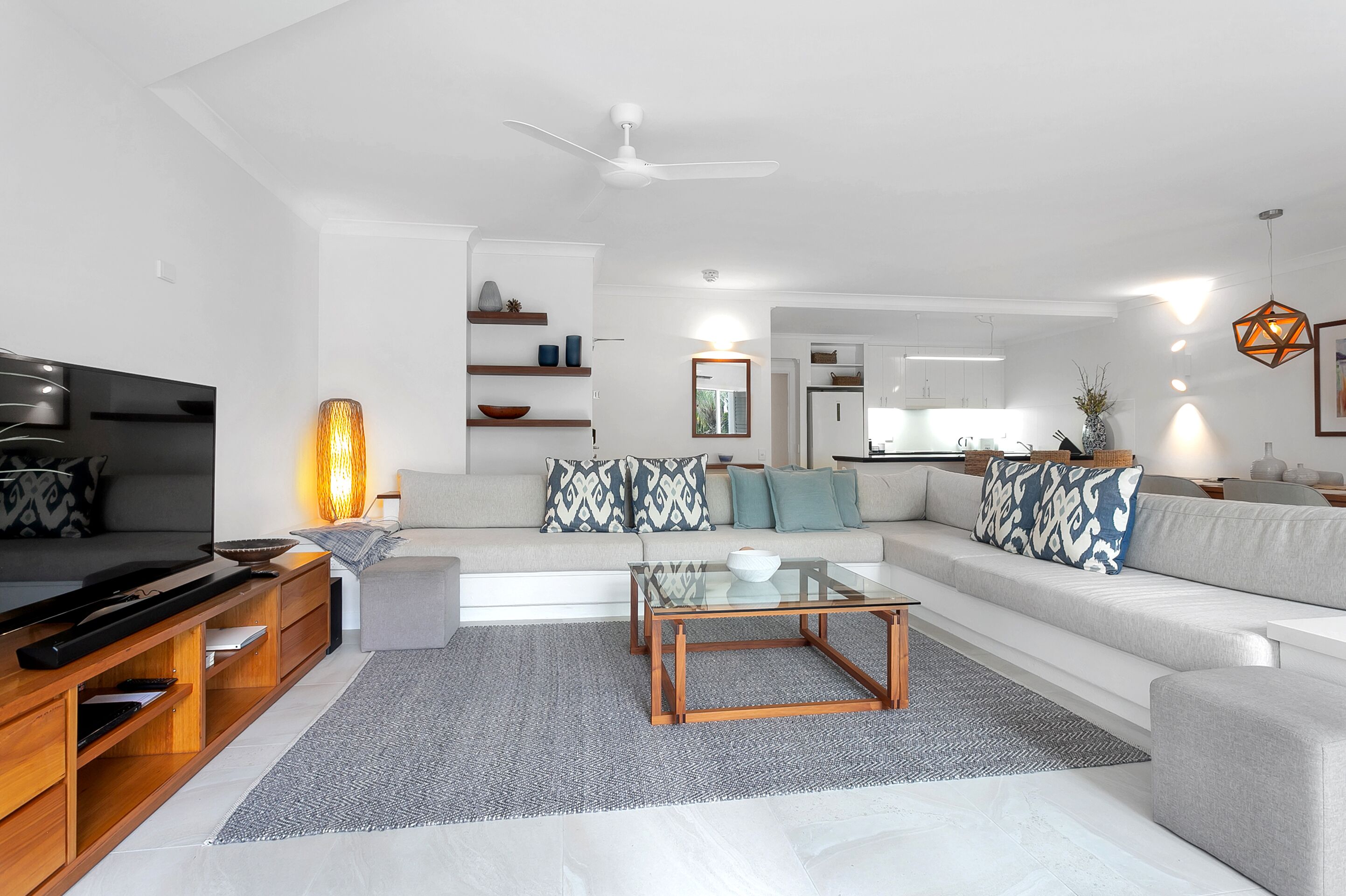 Poolside Apt. in Alamanda Beachfront Resort (42)