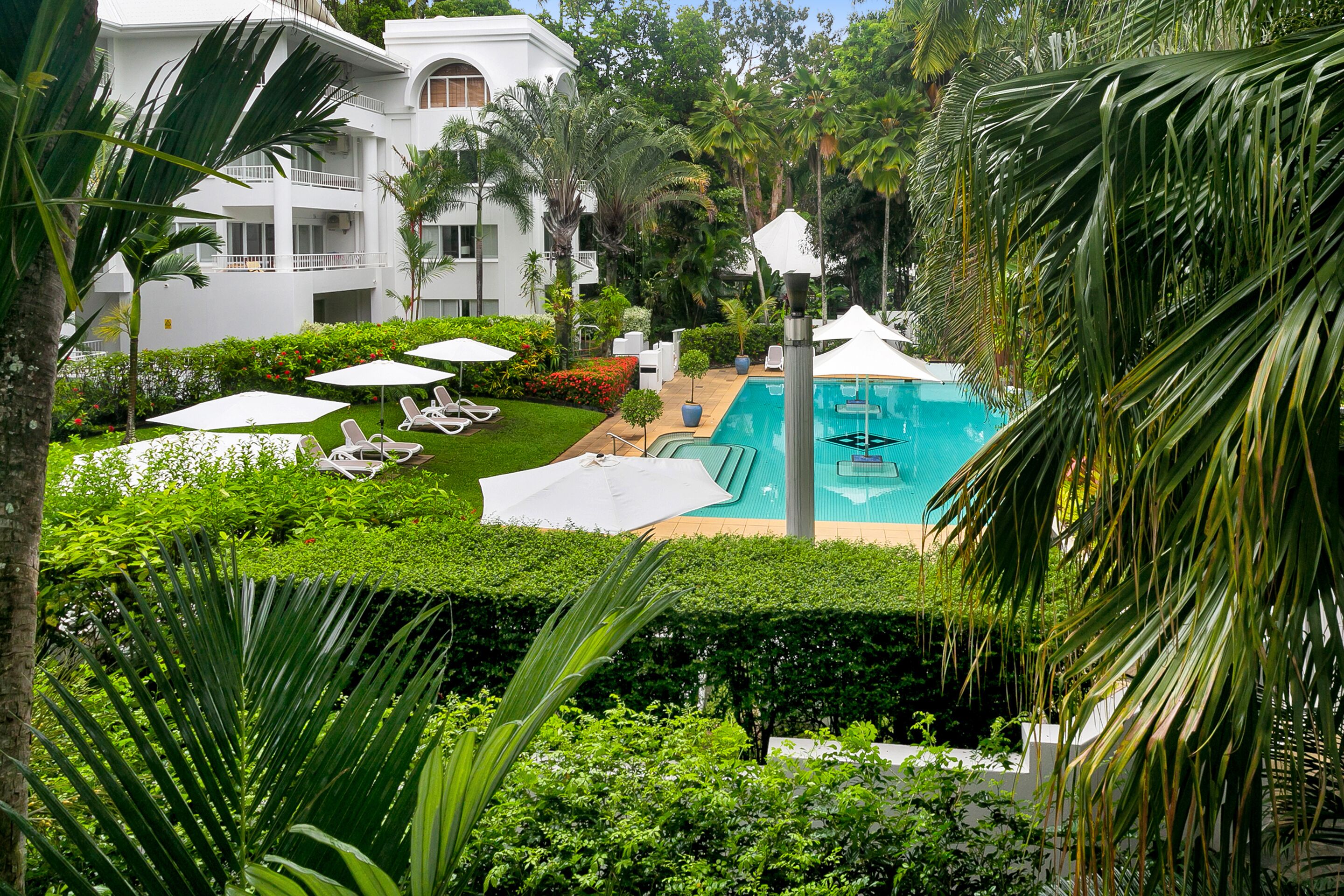 Poolside Apt. in Alamanda Beachfront Resort (42)