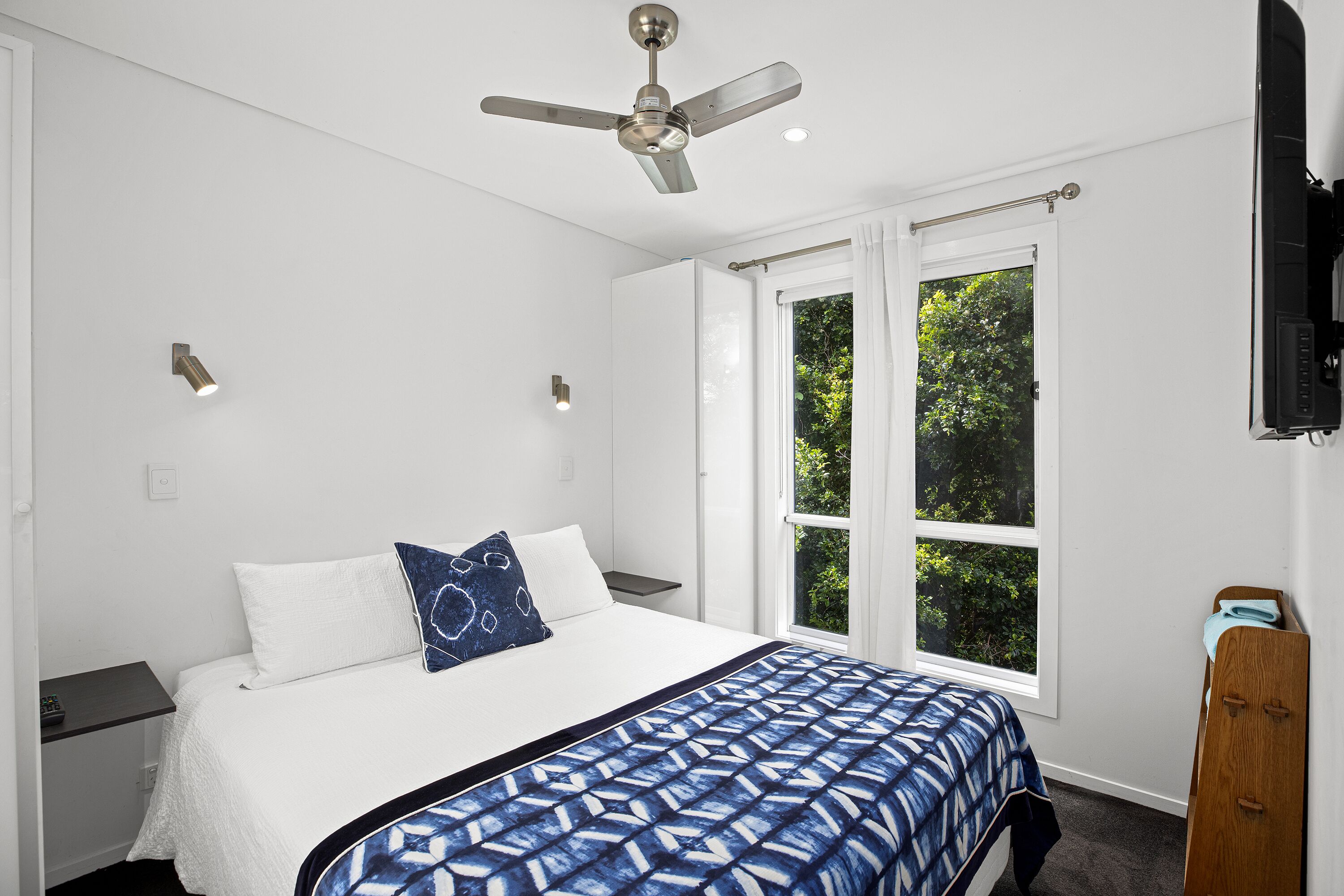 A Private Retreat Surrounded by Nature, in the Charming River Town of Repton