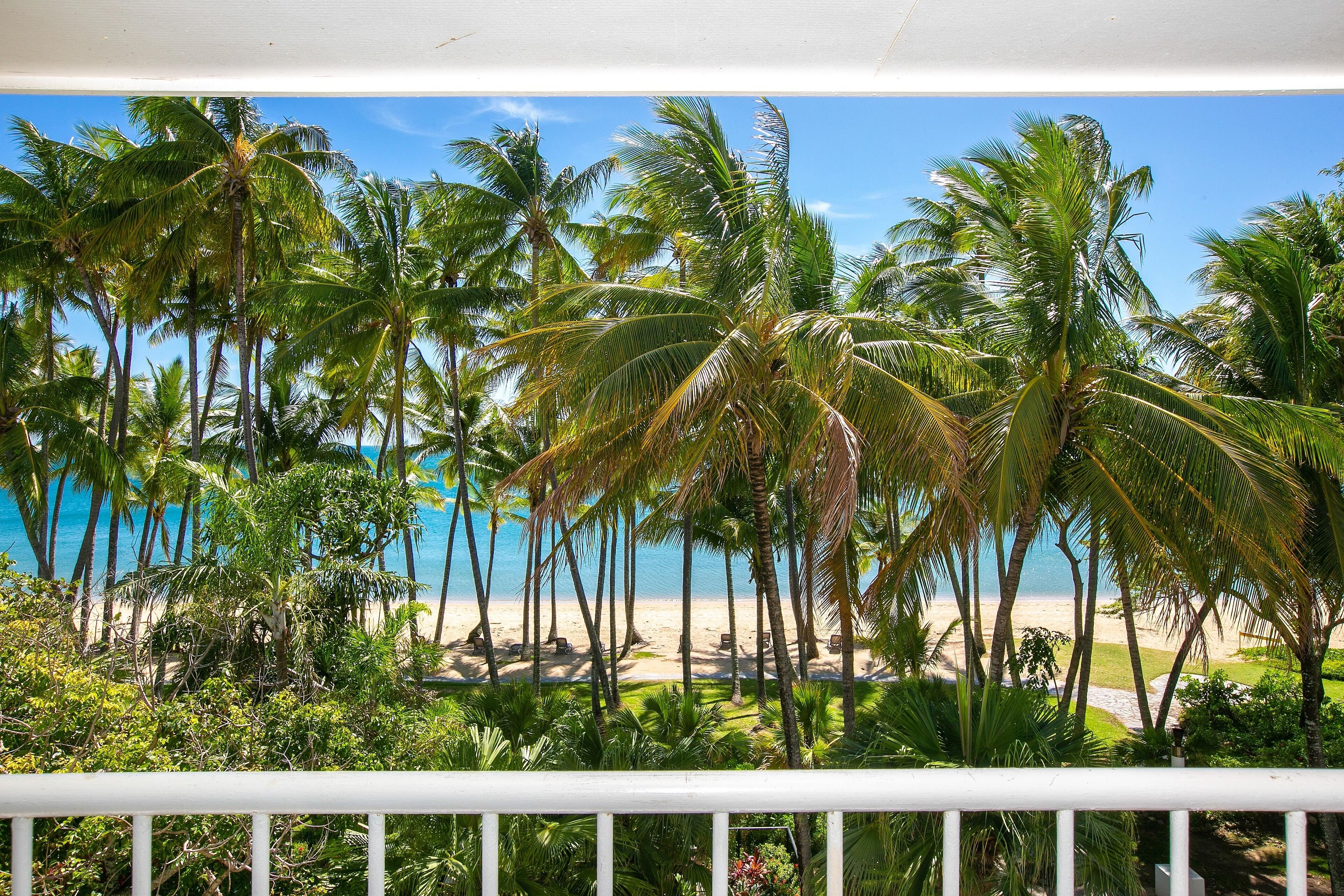 Beachfront Apt. In Alamanda Resort - 28