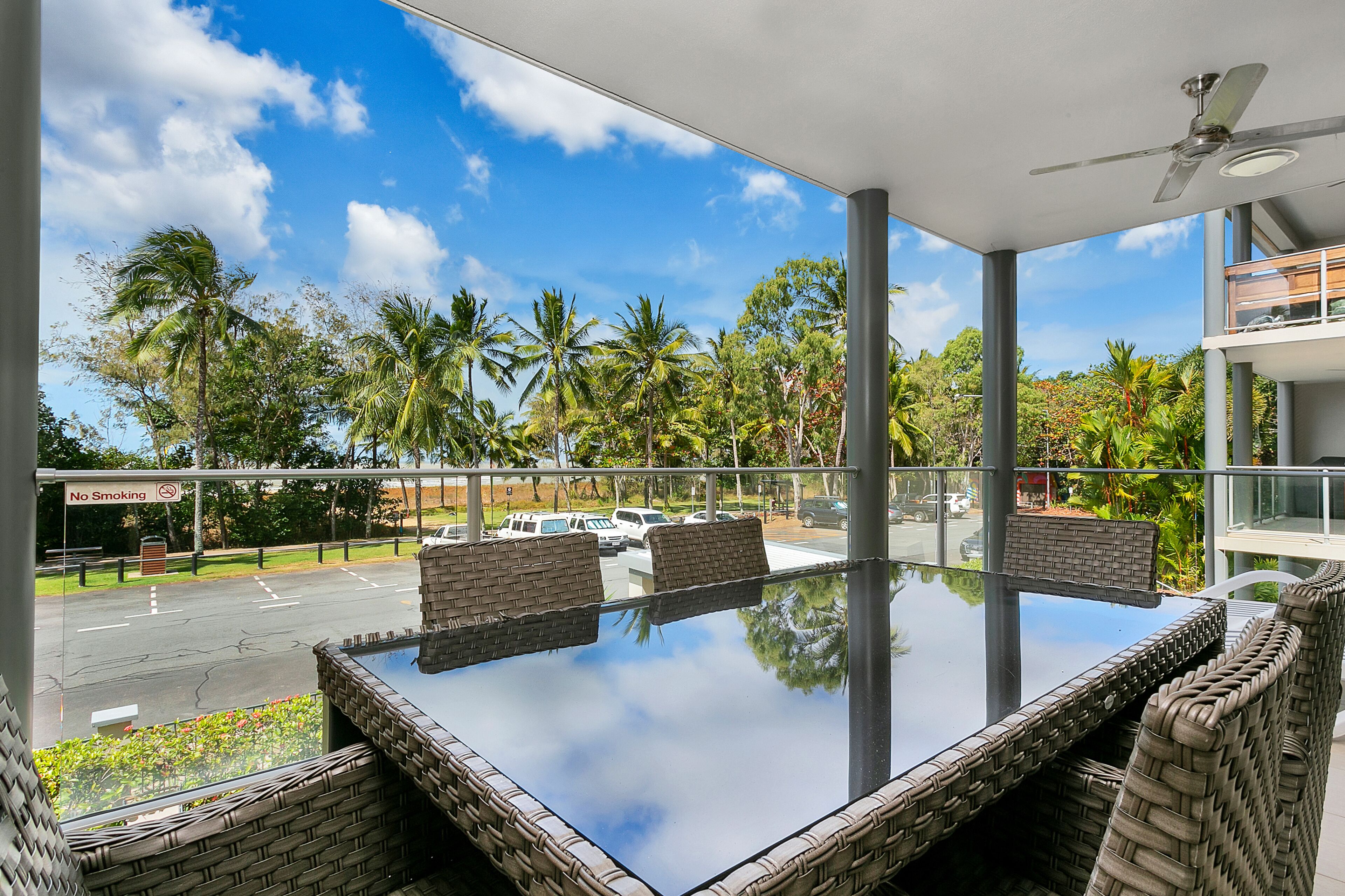 Beachfront Apartment with Ocean View - 4