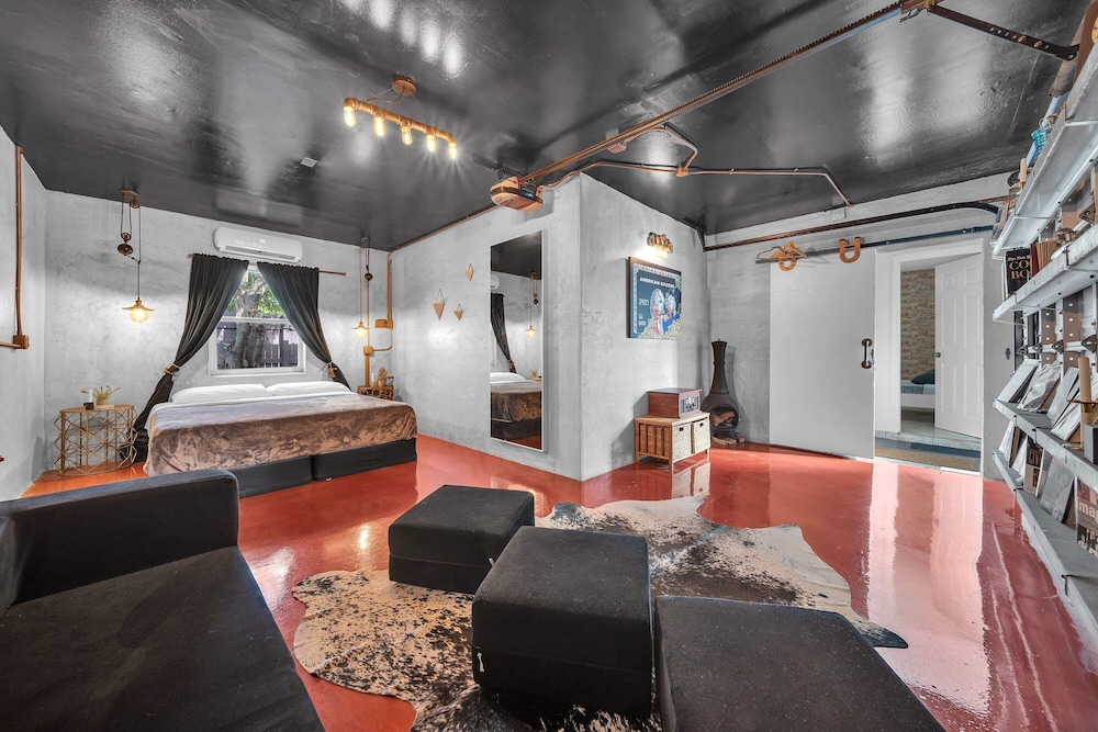 Miami Love&Peace Oasis🏝 Pool, Mini Golf⛳️ Basketball Hoop