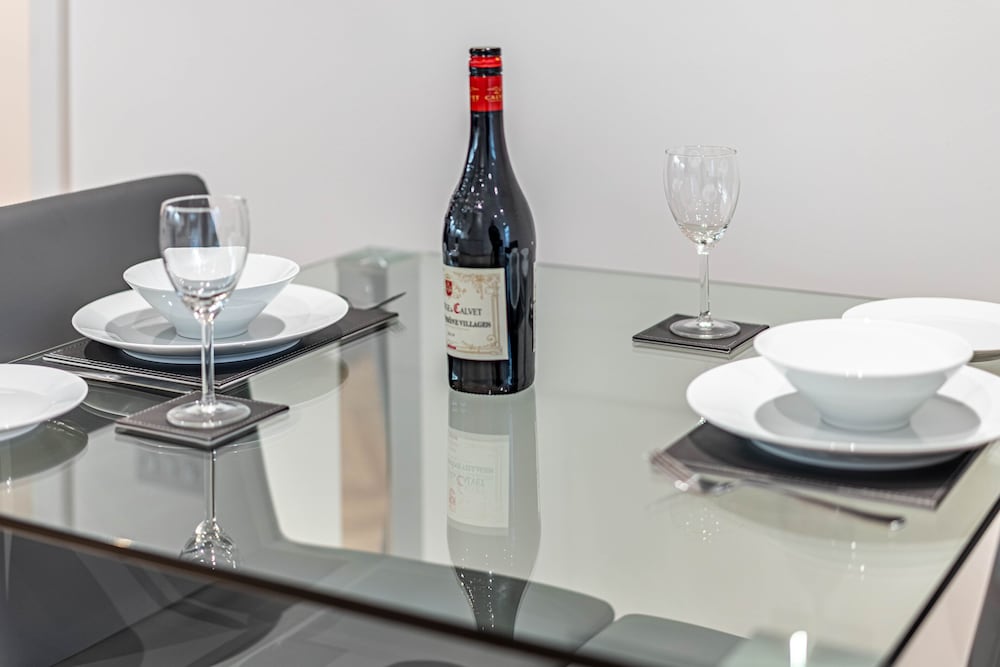 Celador Apartments - Wellington House