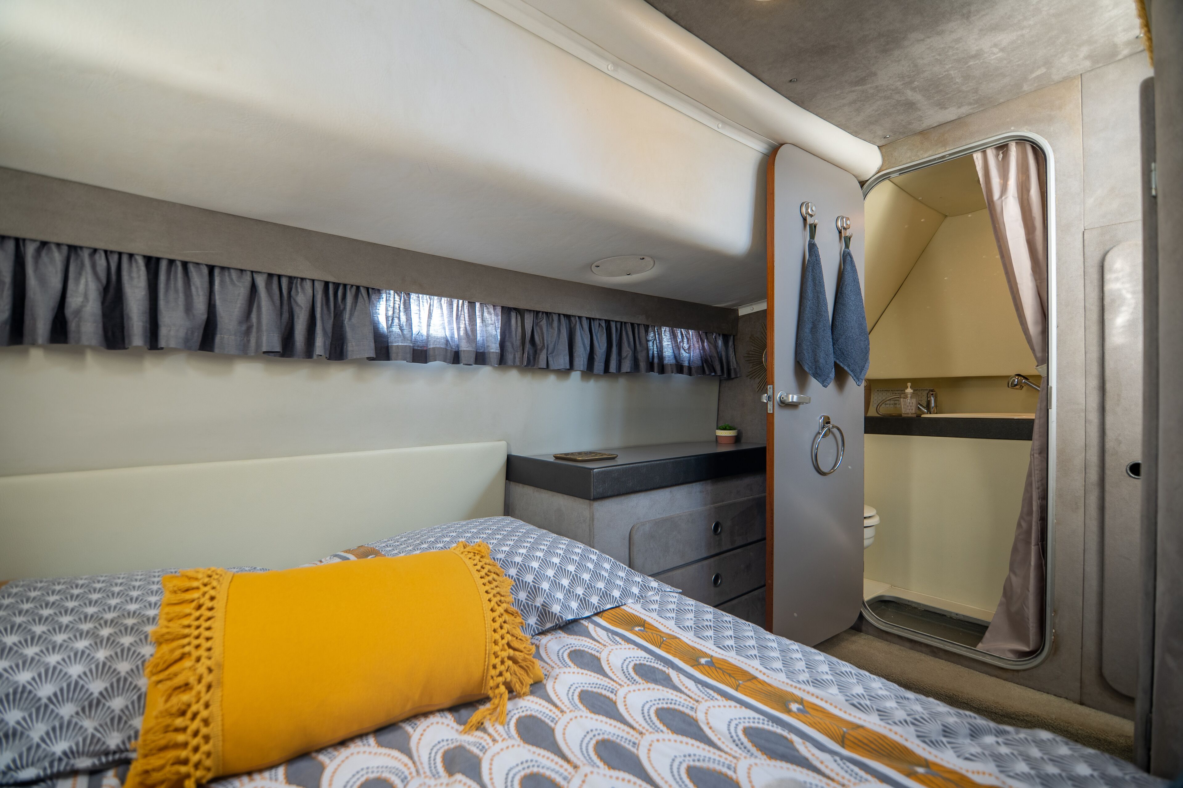 Superbe Elegant Bateau A Quai Sejour Insolite Ile De Porquerolles Porquerolles Frankrike Expedia Se