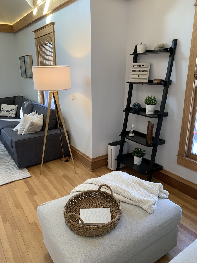 Spacious uptown/downtown MSP apartment Minneapolis Vrbo