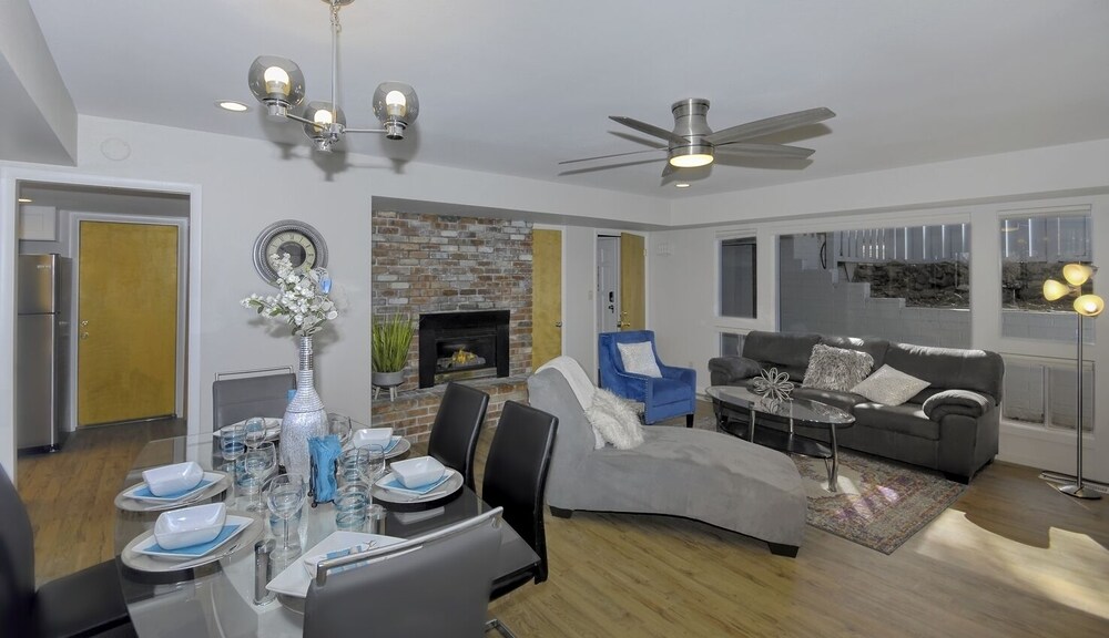 FLAGSTAFF FAUNA DUPLEX with SPA, FIRE PIT& VIEWS