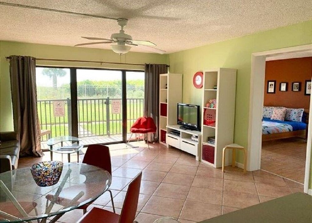 Surfer's Dream Pet Friendly Near World Famous Cocoa Beach Pier Cocoa