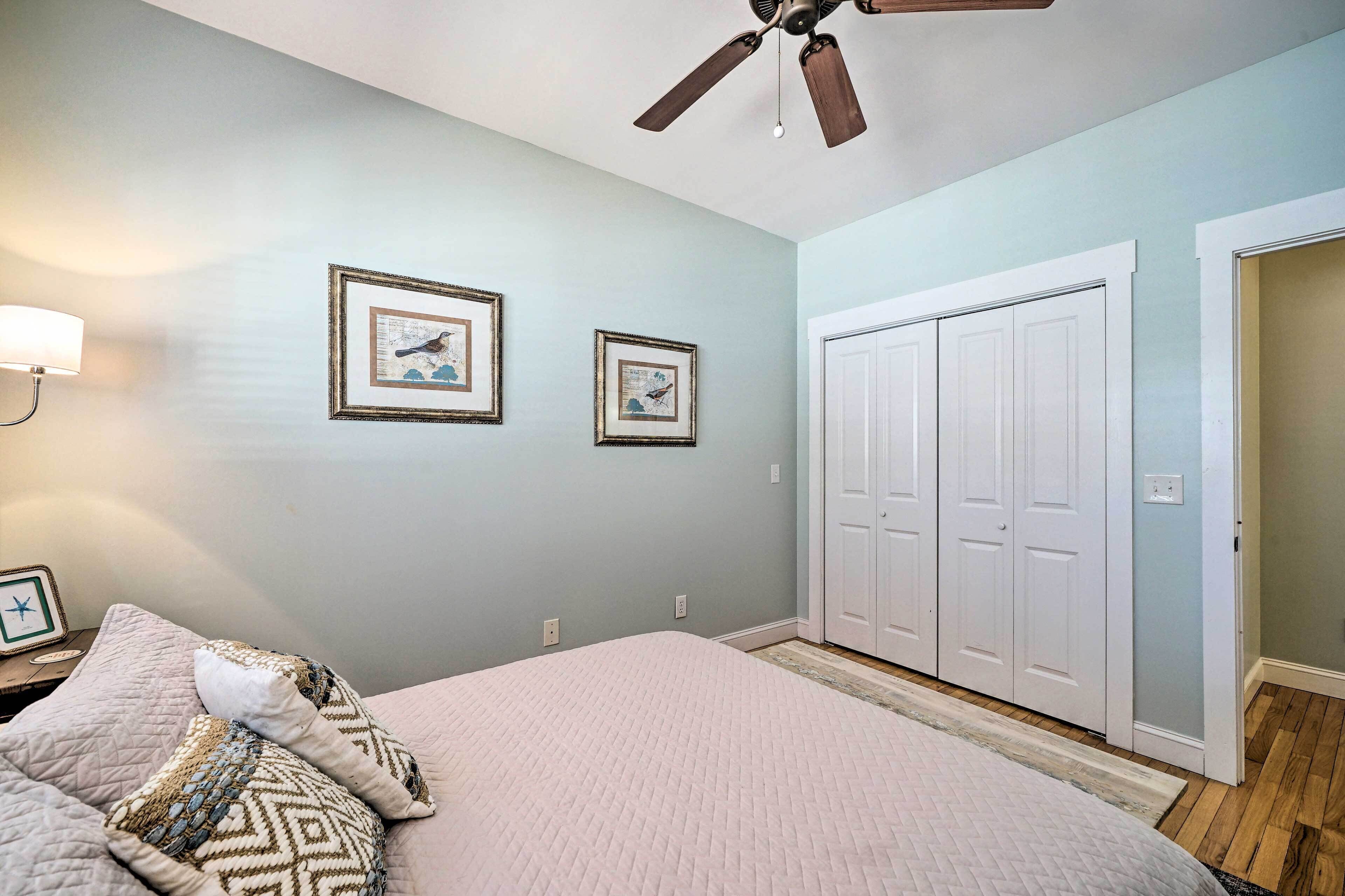 NEW! Southport Bungalow w/ Hot Tub & Fire Pit! in Southport, United States