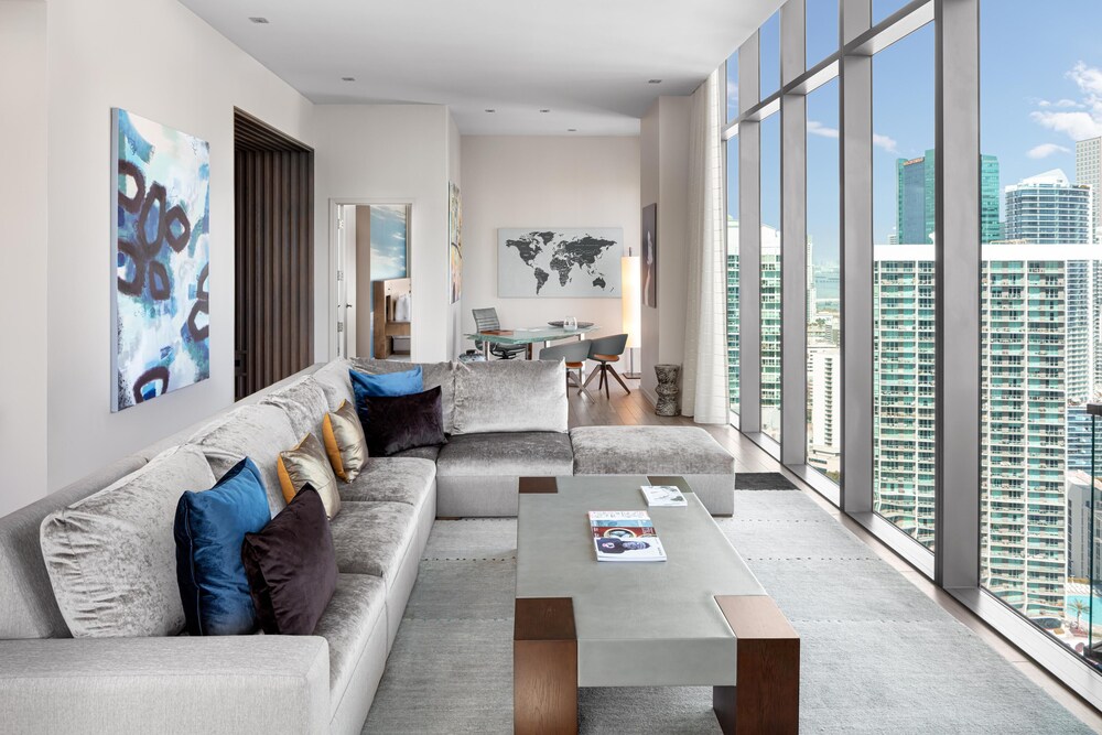 Two Bedroom Corner Residence Suite w/ City view