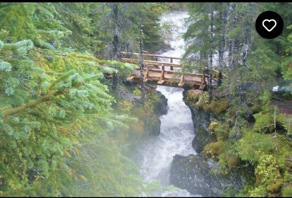 Perfectly located near Alyeska Resort Daylodge, Trail system & City Center