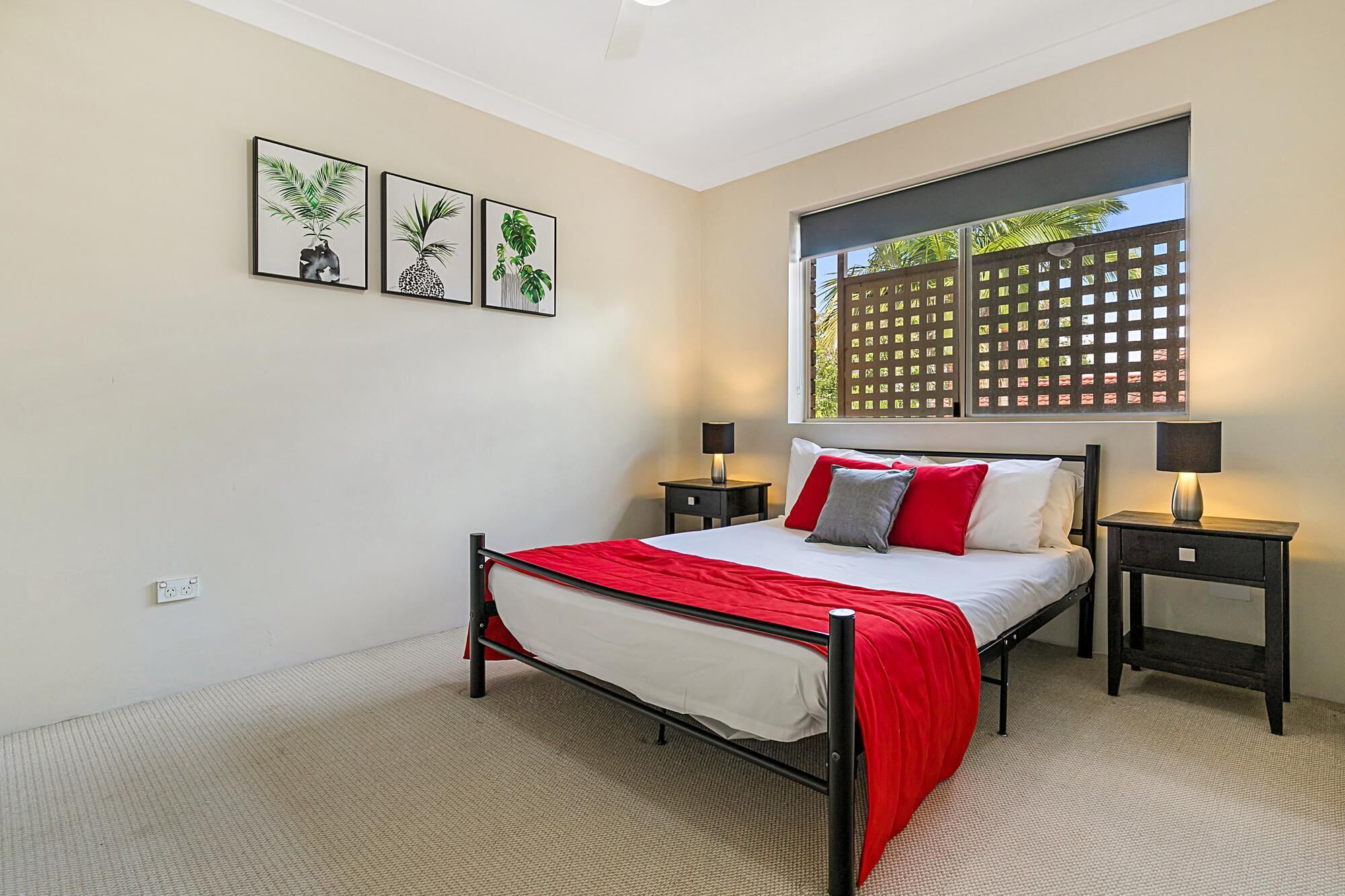 Cosy Townhouse With Patio, Parking Near Hospital