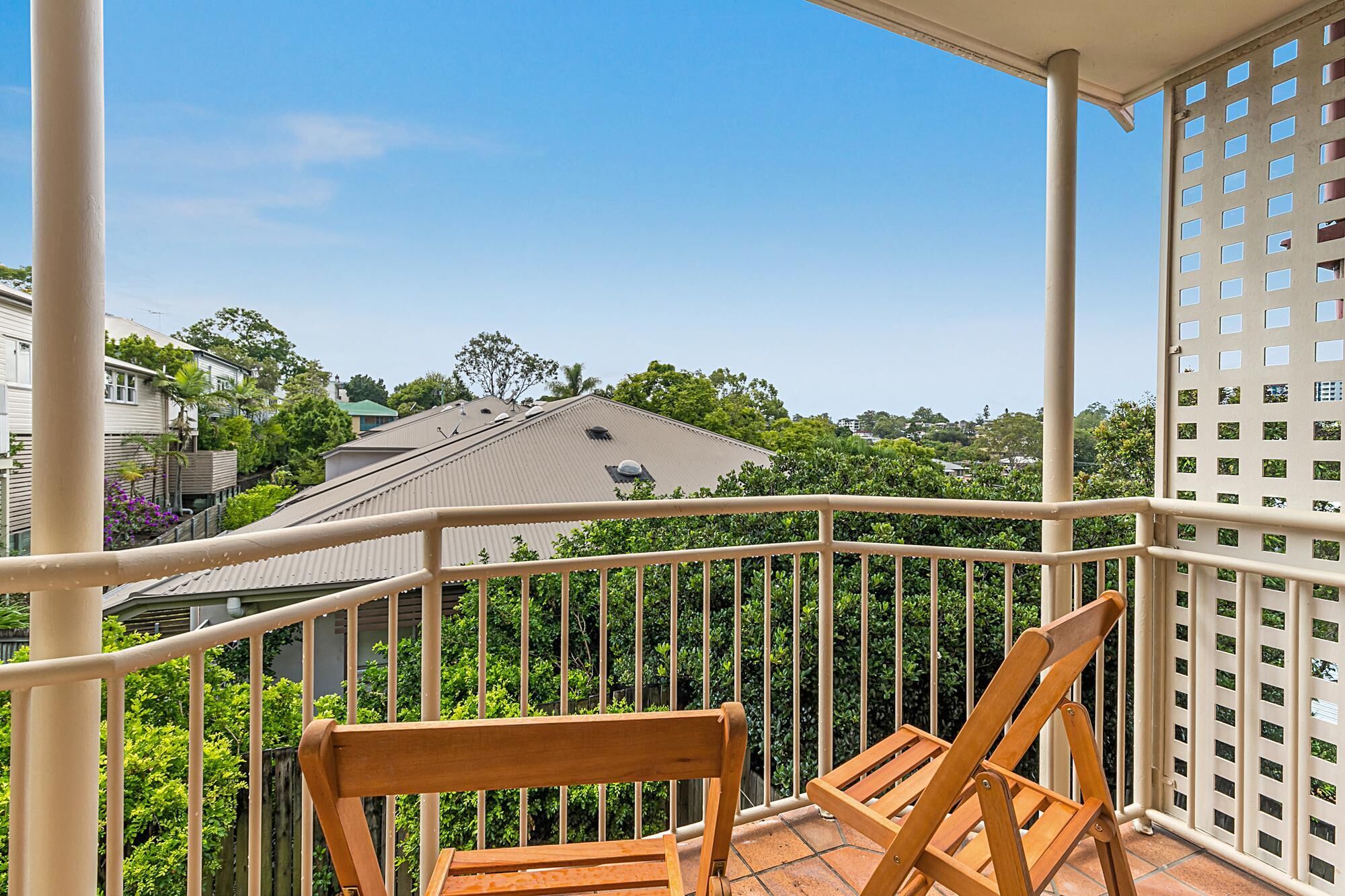 Cosy Townhouse With Patio, Parking Near Hospital