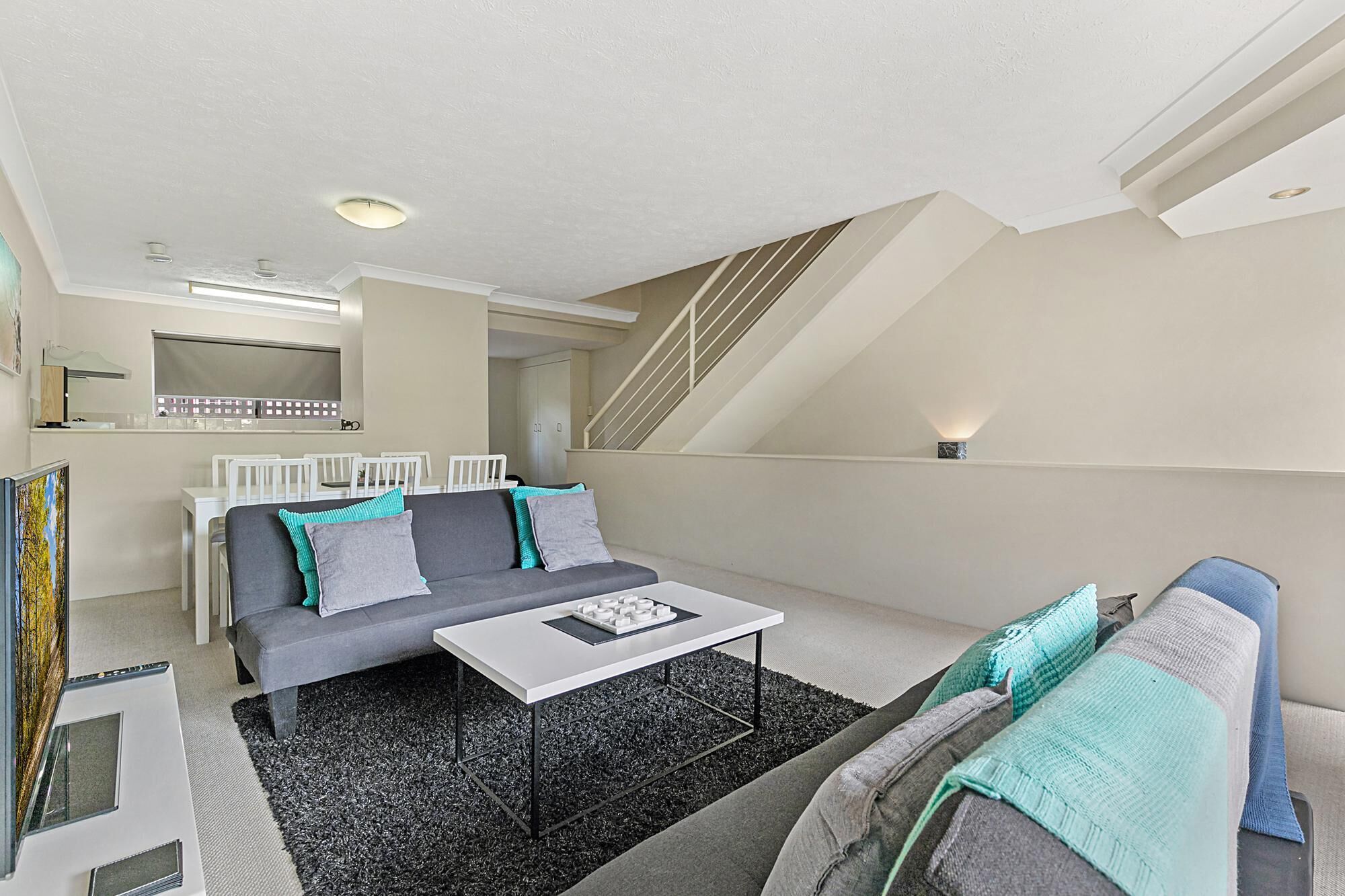 Cosy Townhouse With Patio, Parking Near Hospital