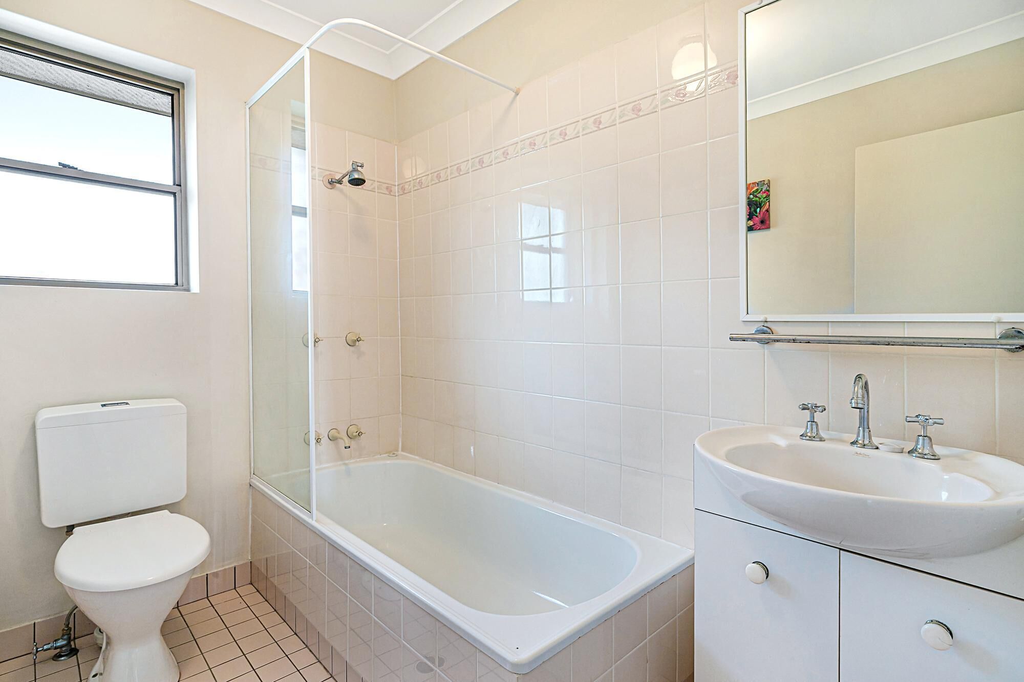 Cosy Townhouse With Patio, Parking Near Hospital