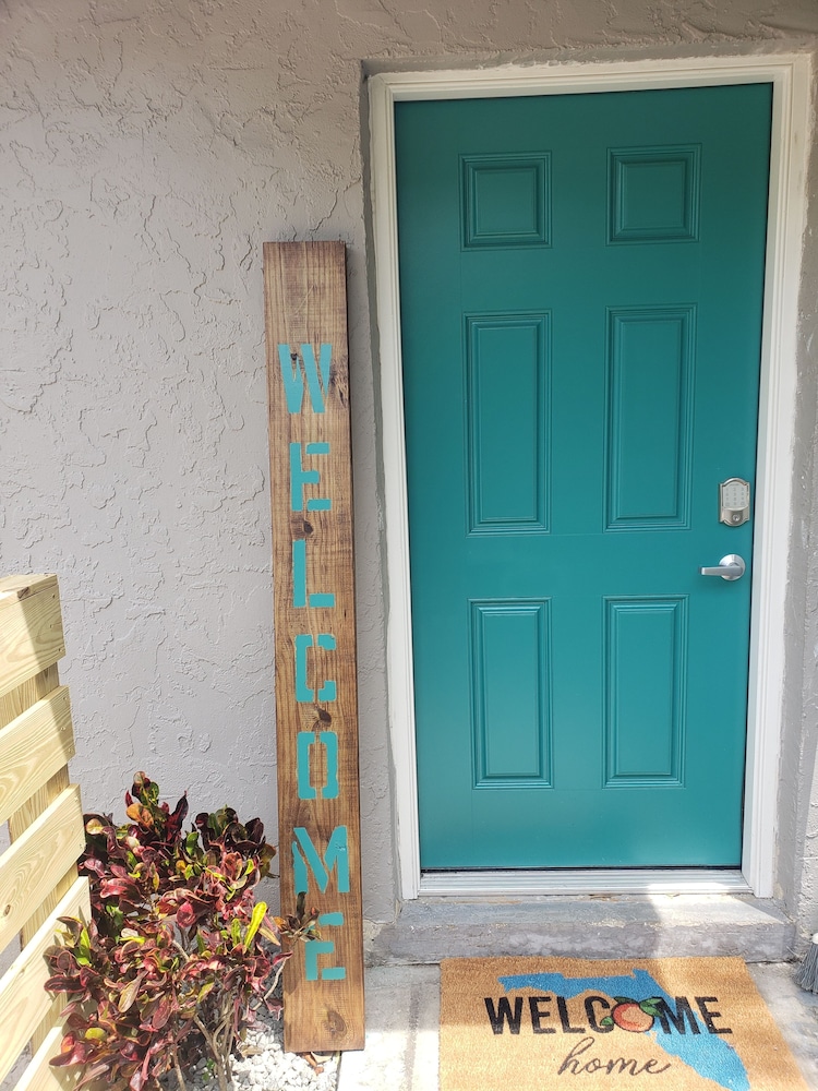 North Hyde Park Haven in the Heart of Tampa** Newly Renovated in NoHo**