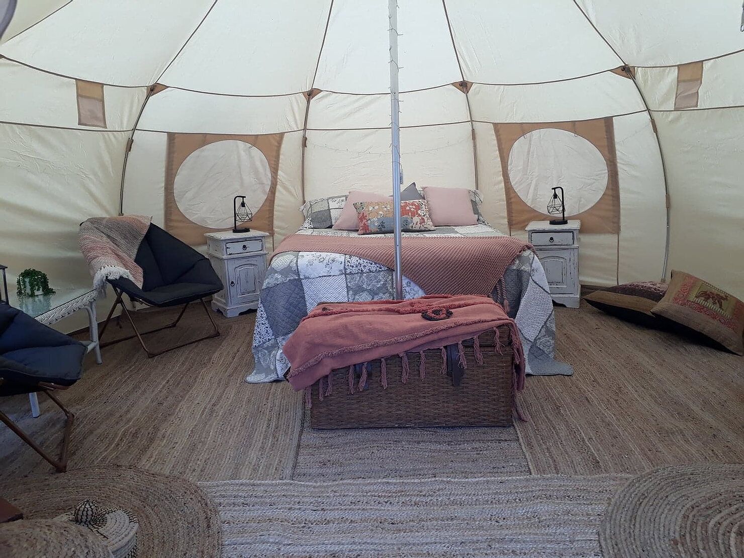 Eversprings Glamping - Eco Retreat - Mirkwood