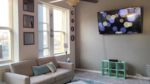 2 chambres, fer et planche à repasser, Wi-Fi, draps fournis