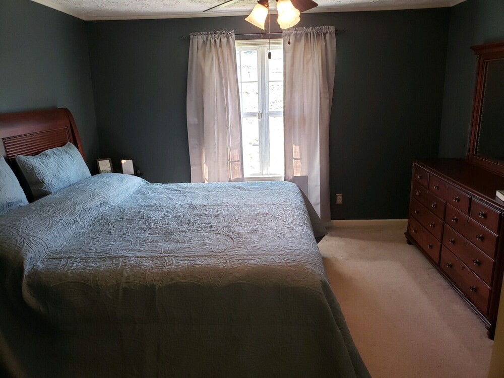 Simple Southern Charm Close to all Attractions! Sevierville Vrbo