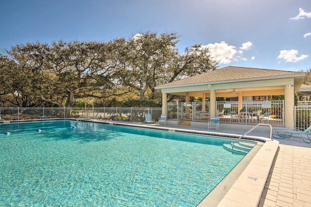 NEW! Coastal New Smyrna Beach Condo w/ Pool Access